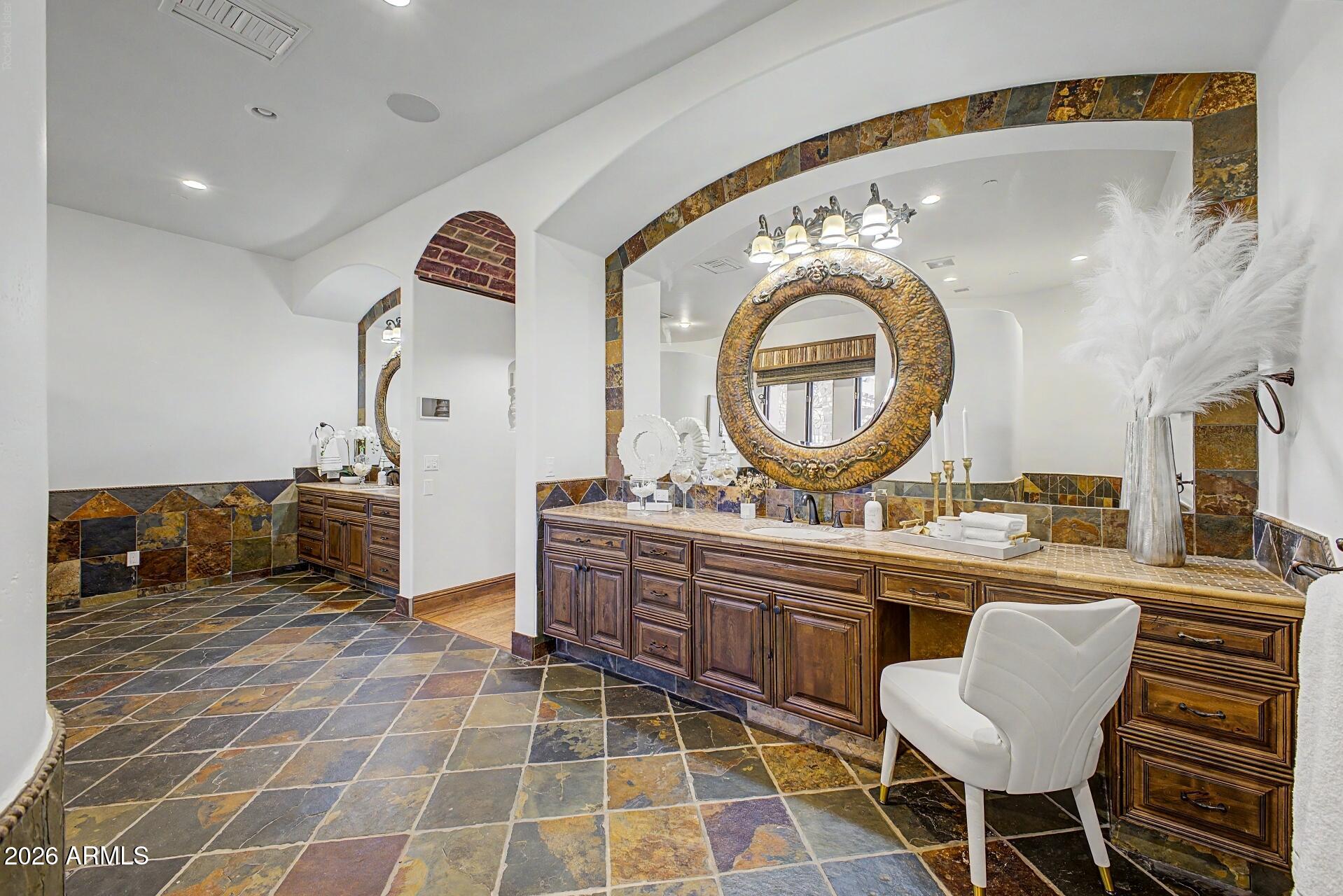 SONORAN CREST - Residential
