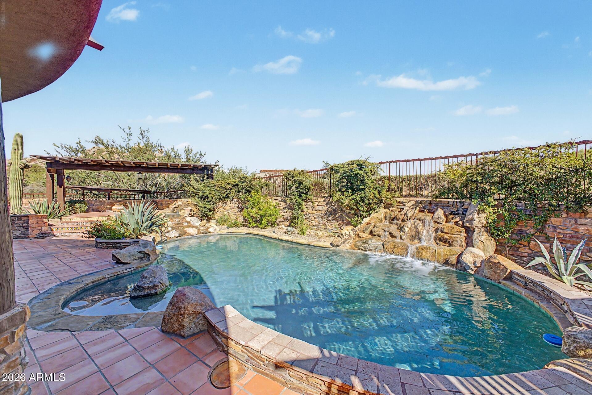 SONORAN CREST - Residential