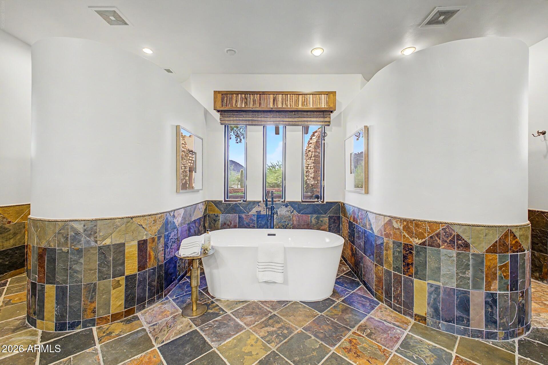 SONORAN CREST - Residential