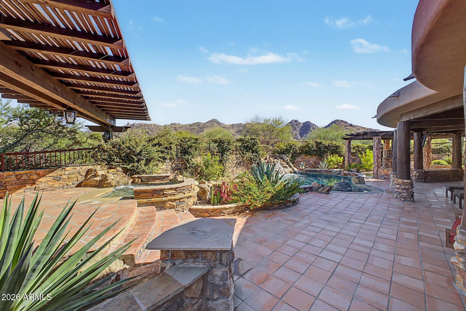 SONORAN CREST - Residential