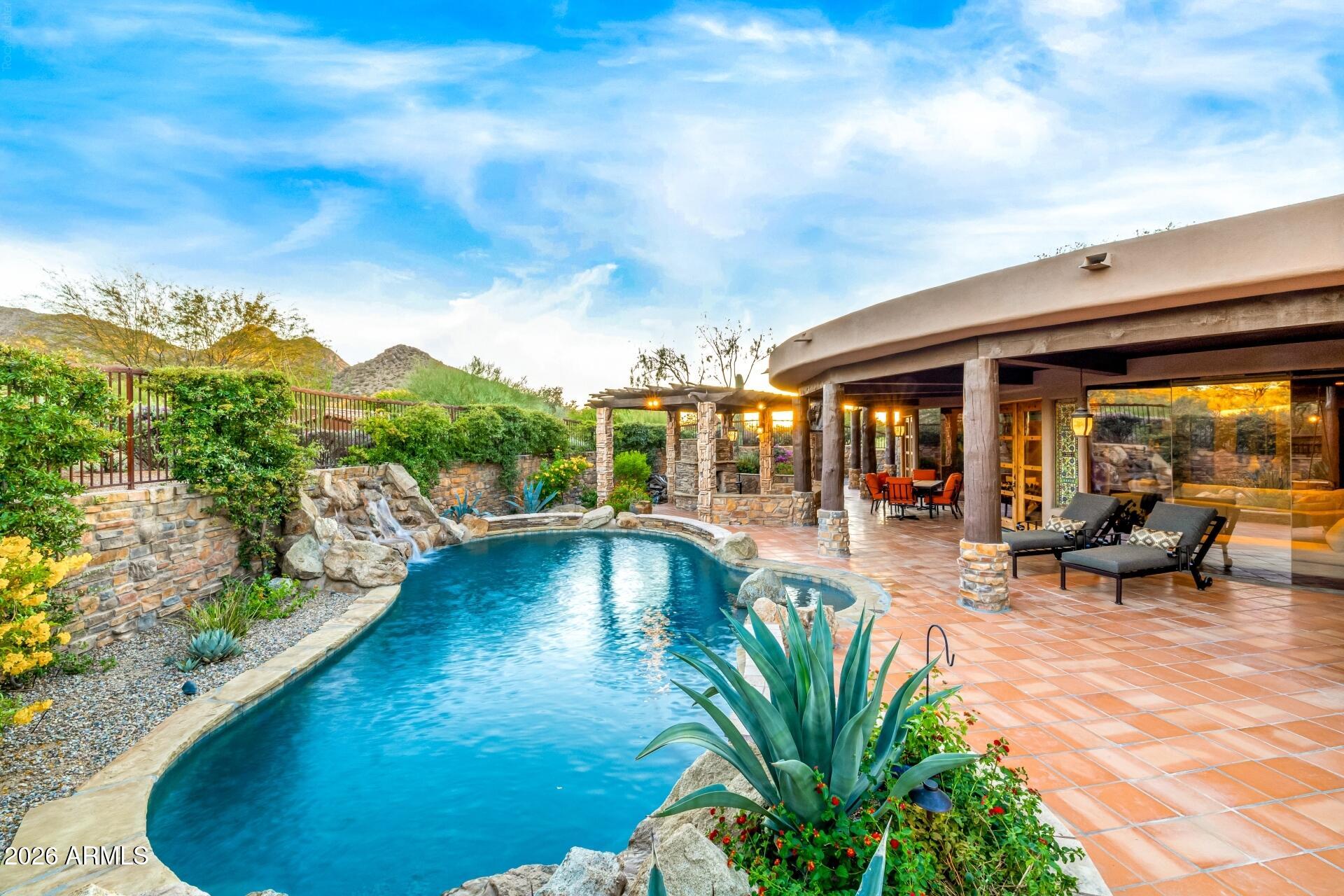 SONORAN CREST - Residential