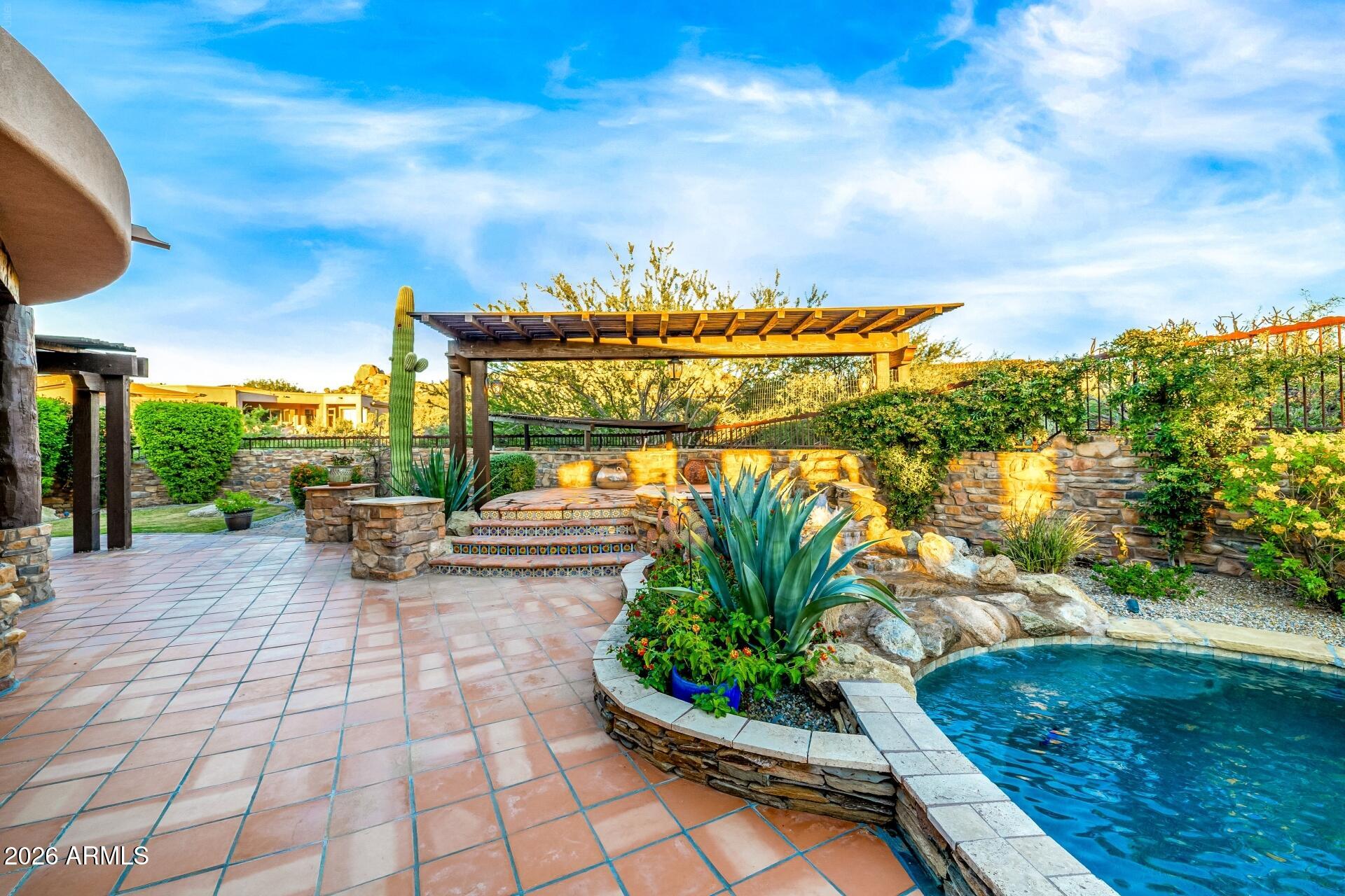 SONORAN CREST - Residential