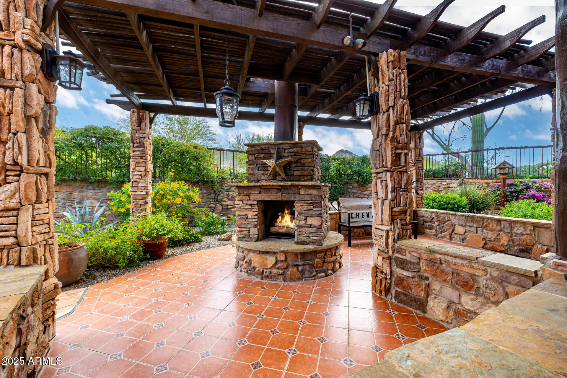 SONORAN CREST - Residential
