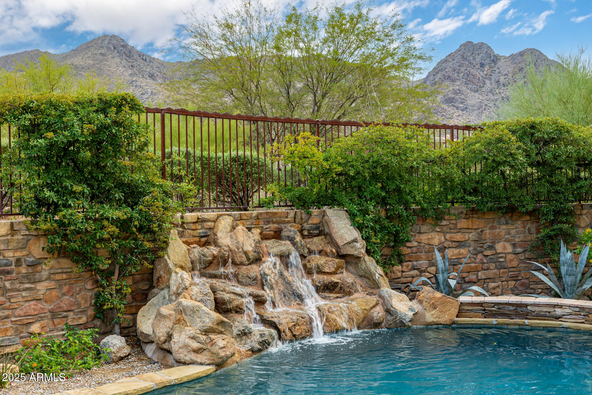 SONORAN CREST - Residential