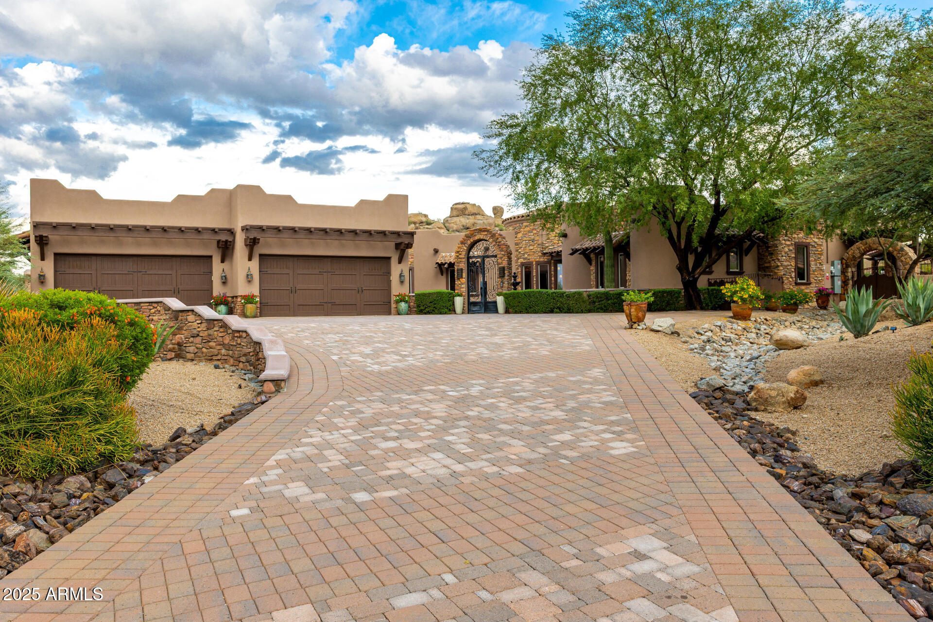 SONORAN CREST - Residential