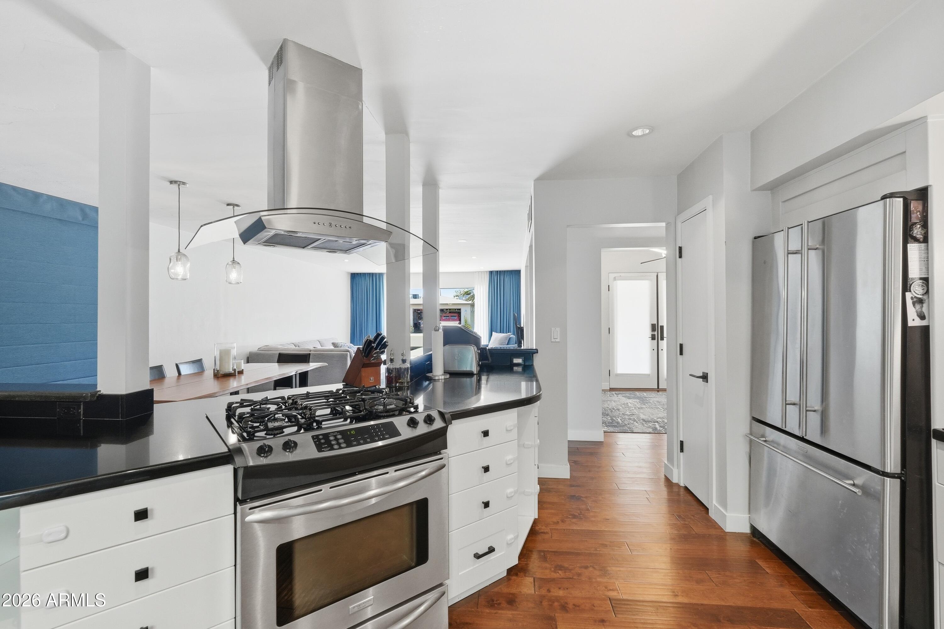 PALMS PARKWAY 1 - Residential