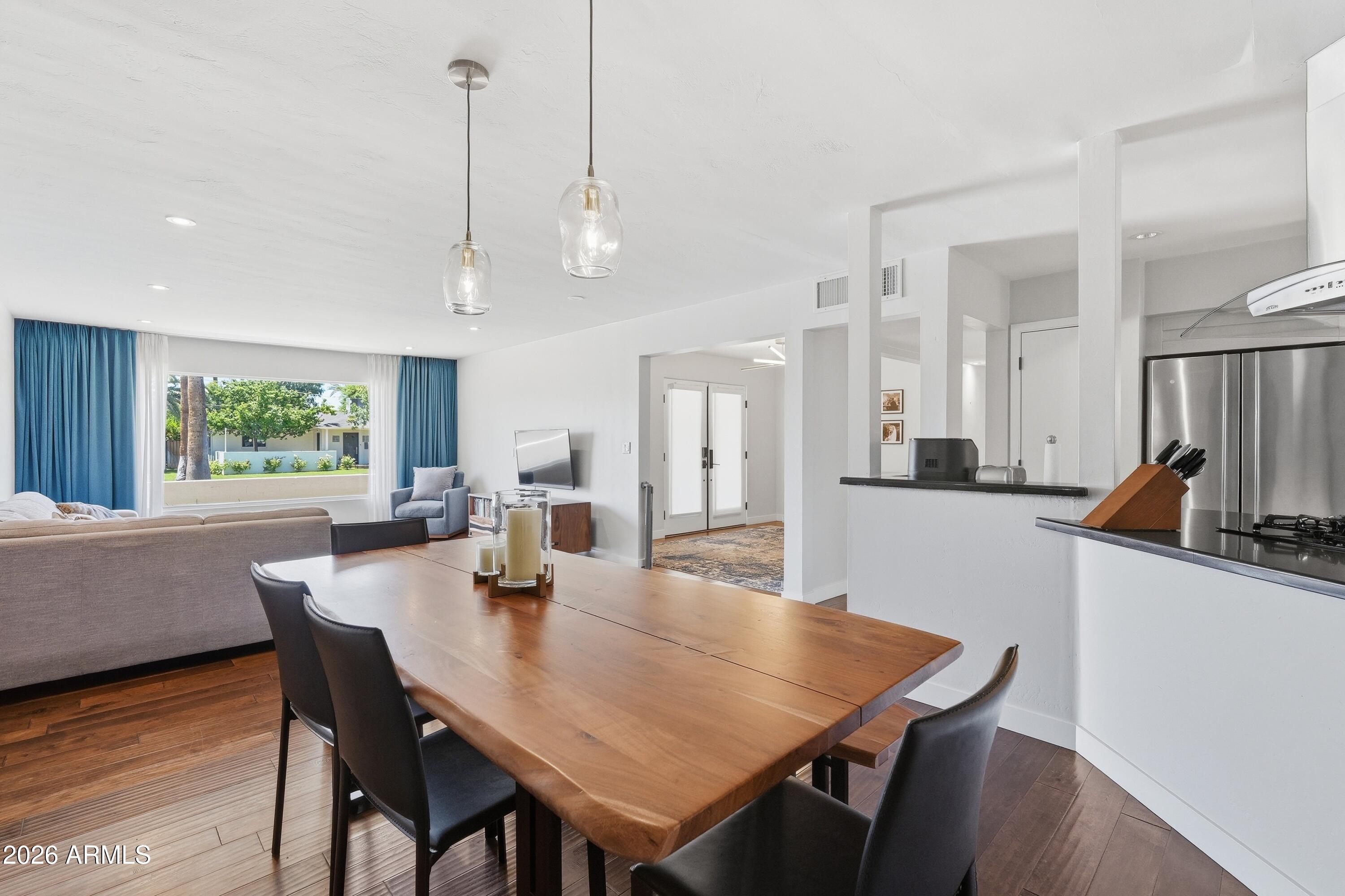 PALMS PARKWAY 1 - Residential