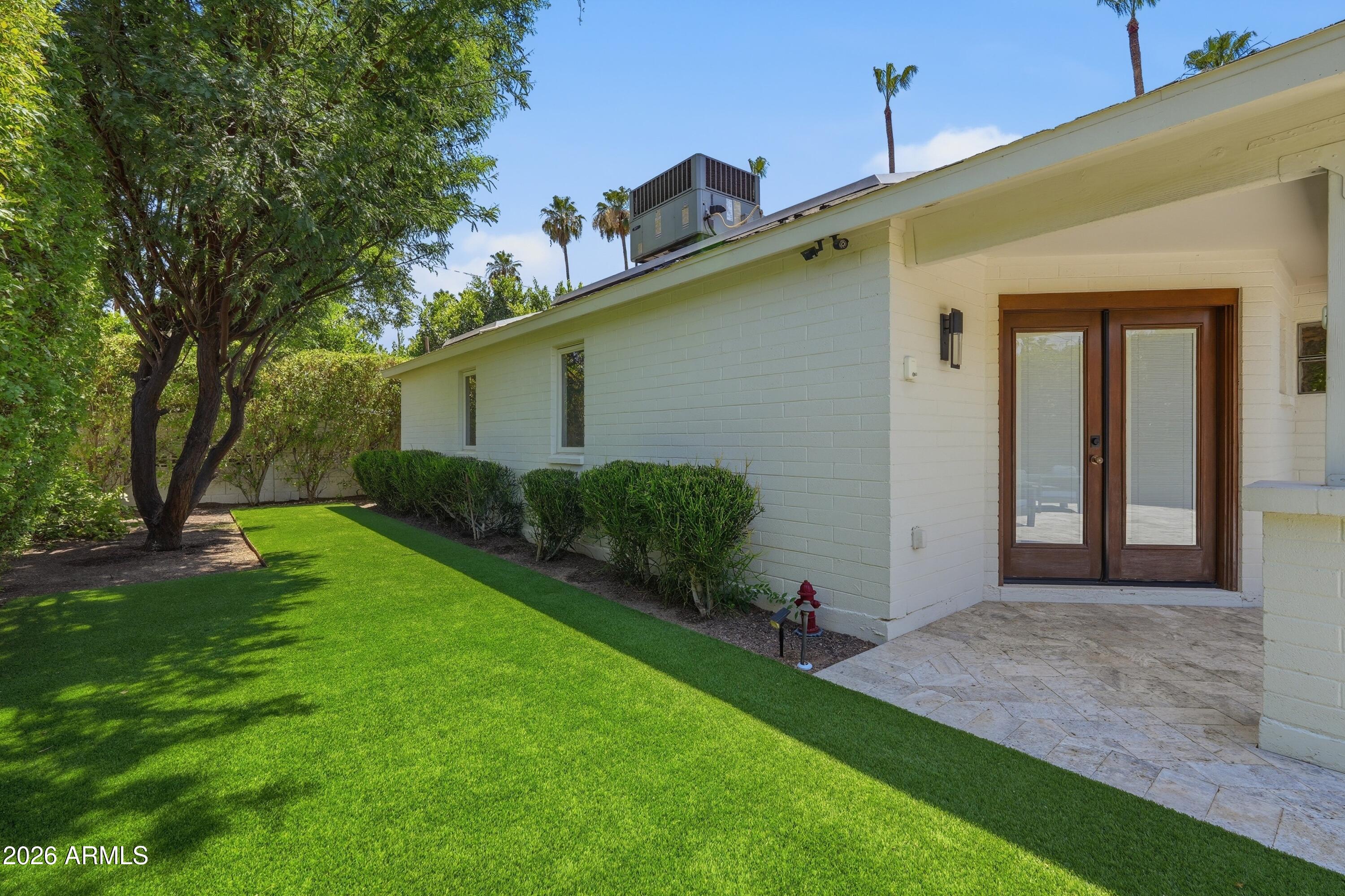 PALMS PARKWAY 1 - Residential