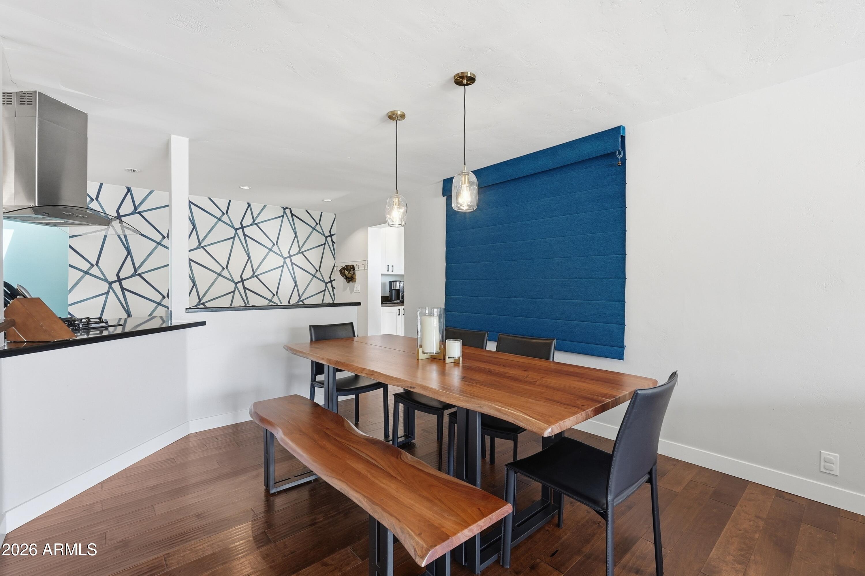 PALMS PARKWAY 1 - Residential