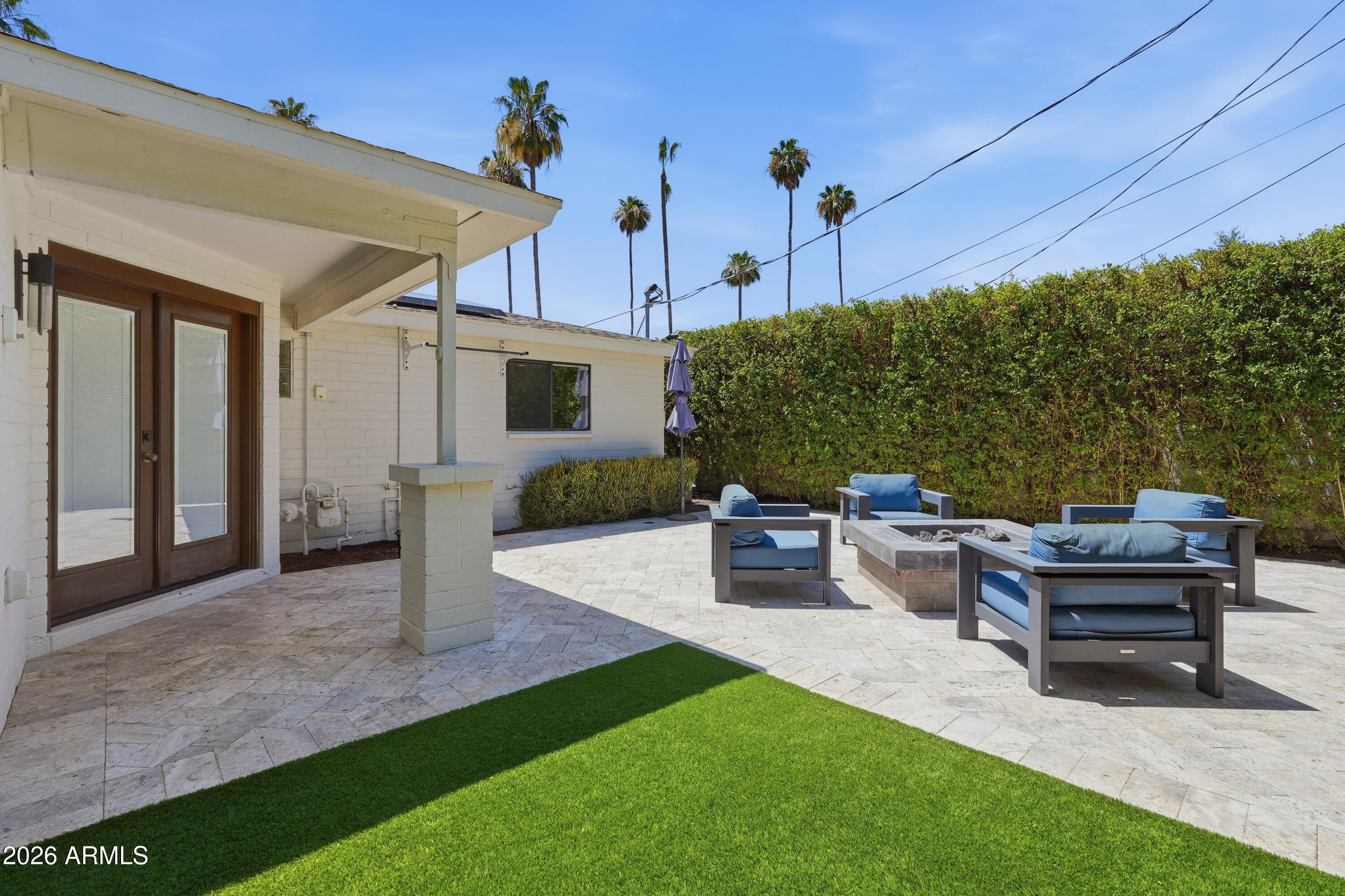 PALMS PARKWAY 1 - Residential