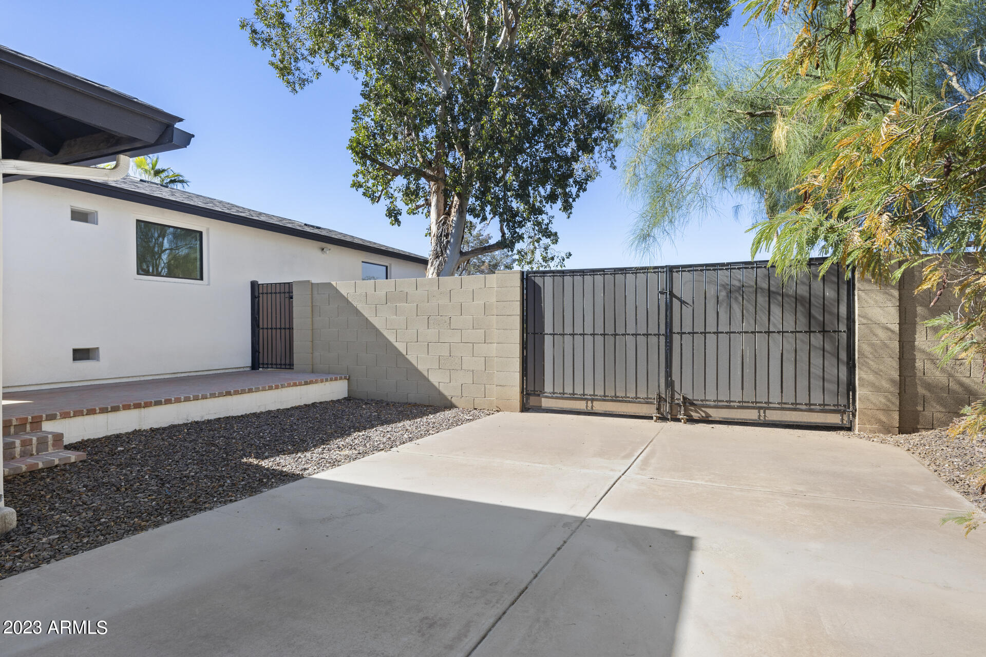 LAS SOMBRAS 2 - Residential