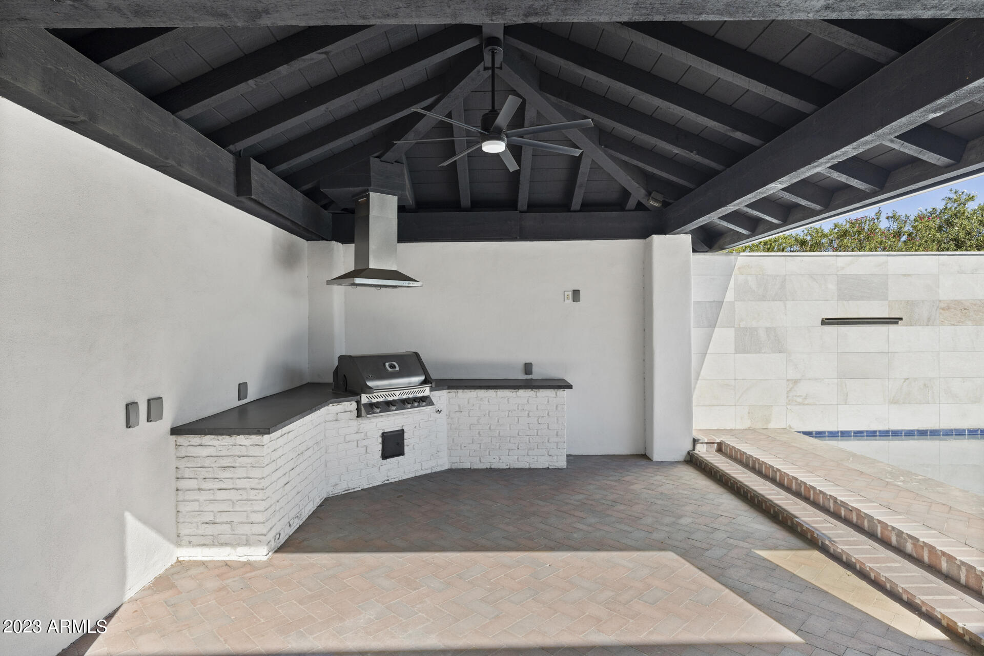 LAS SOMBRAS 2 - Residential