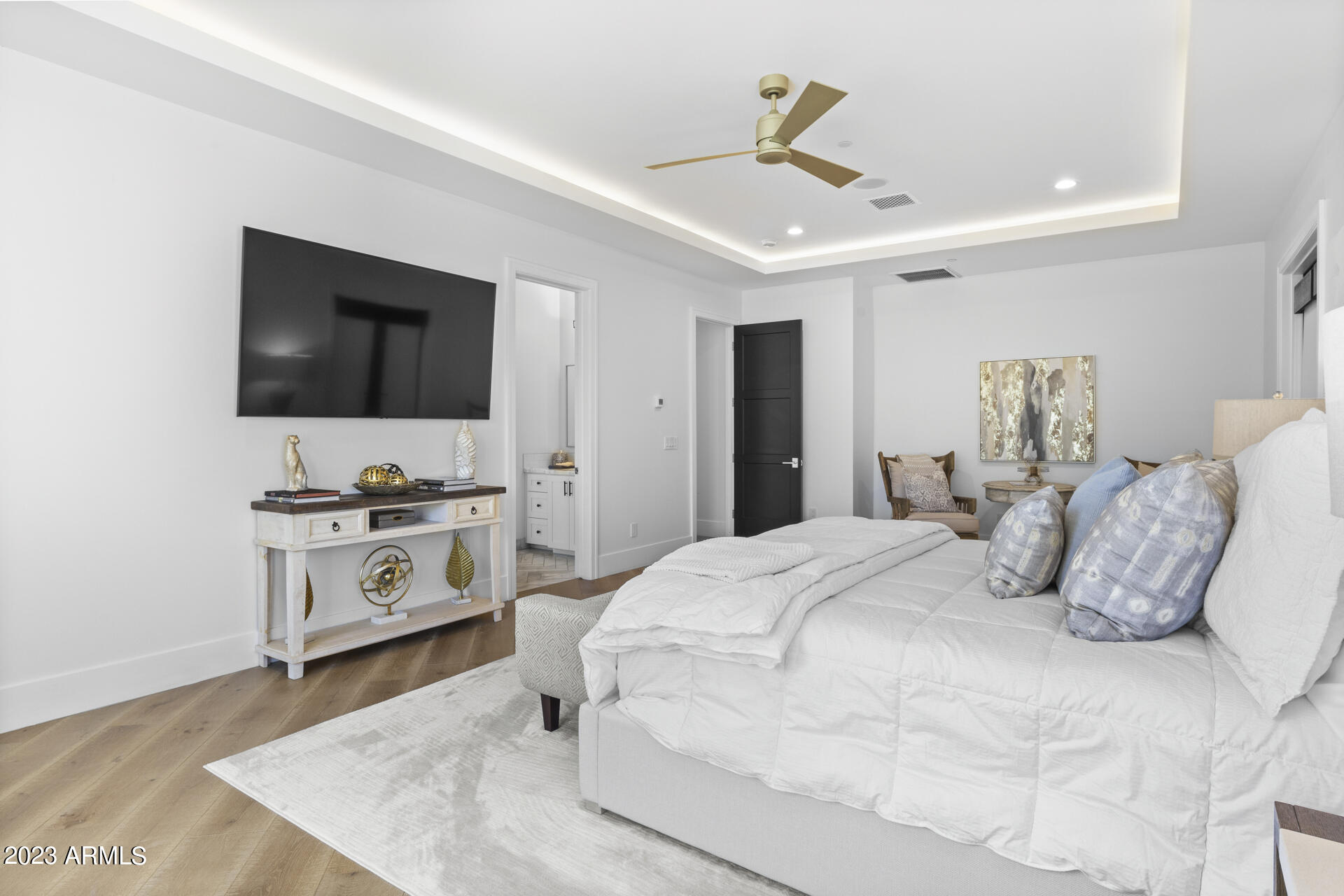 LAS SOMBRAS 2 - Residential