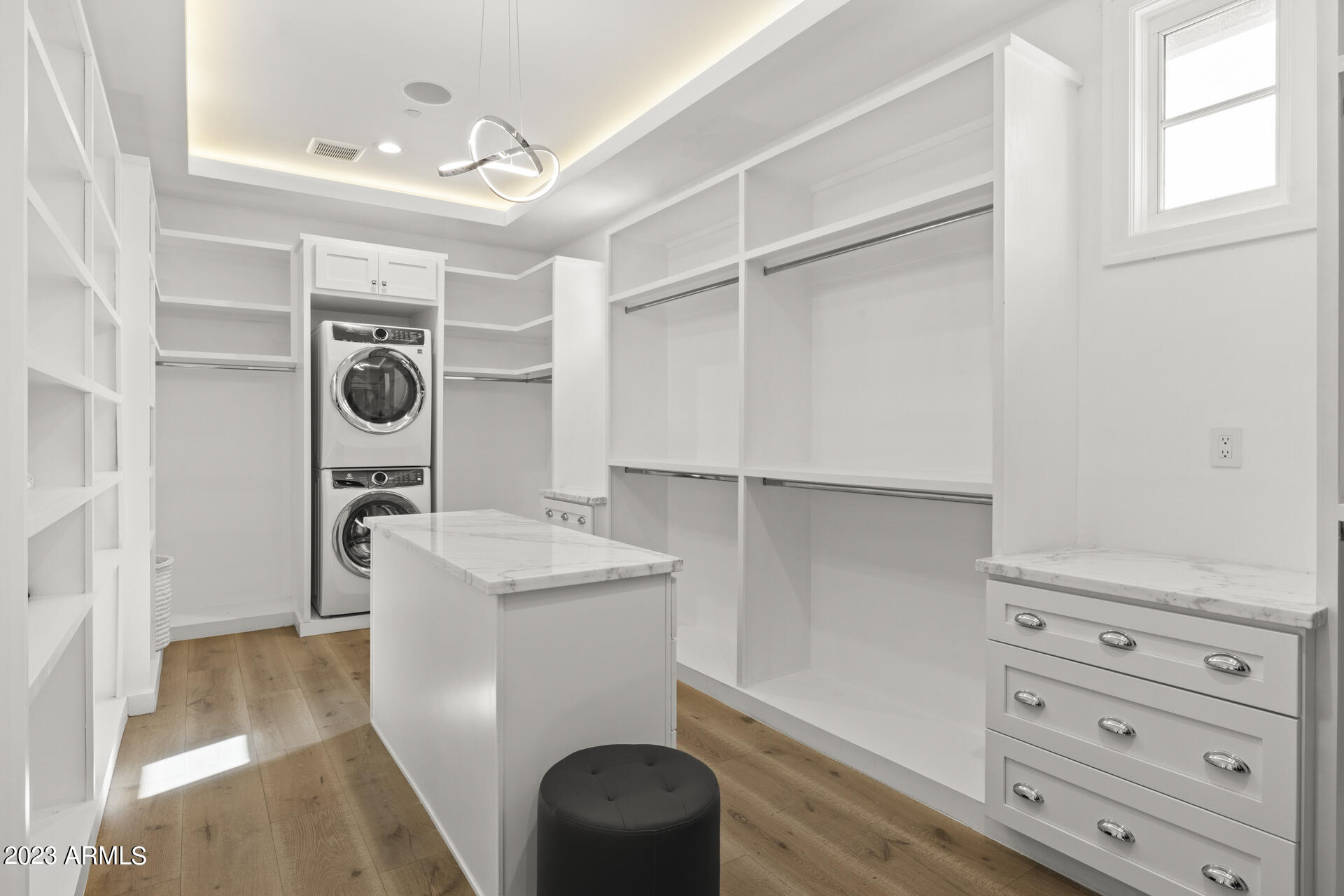 LAS SOMBRAS 2 - Residential