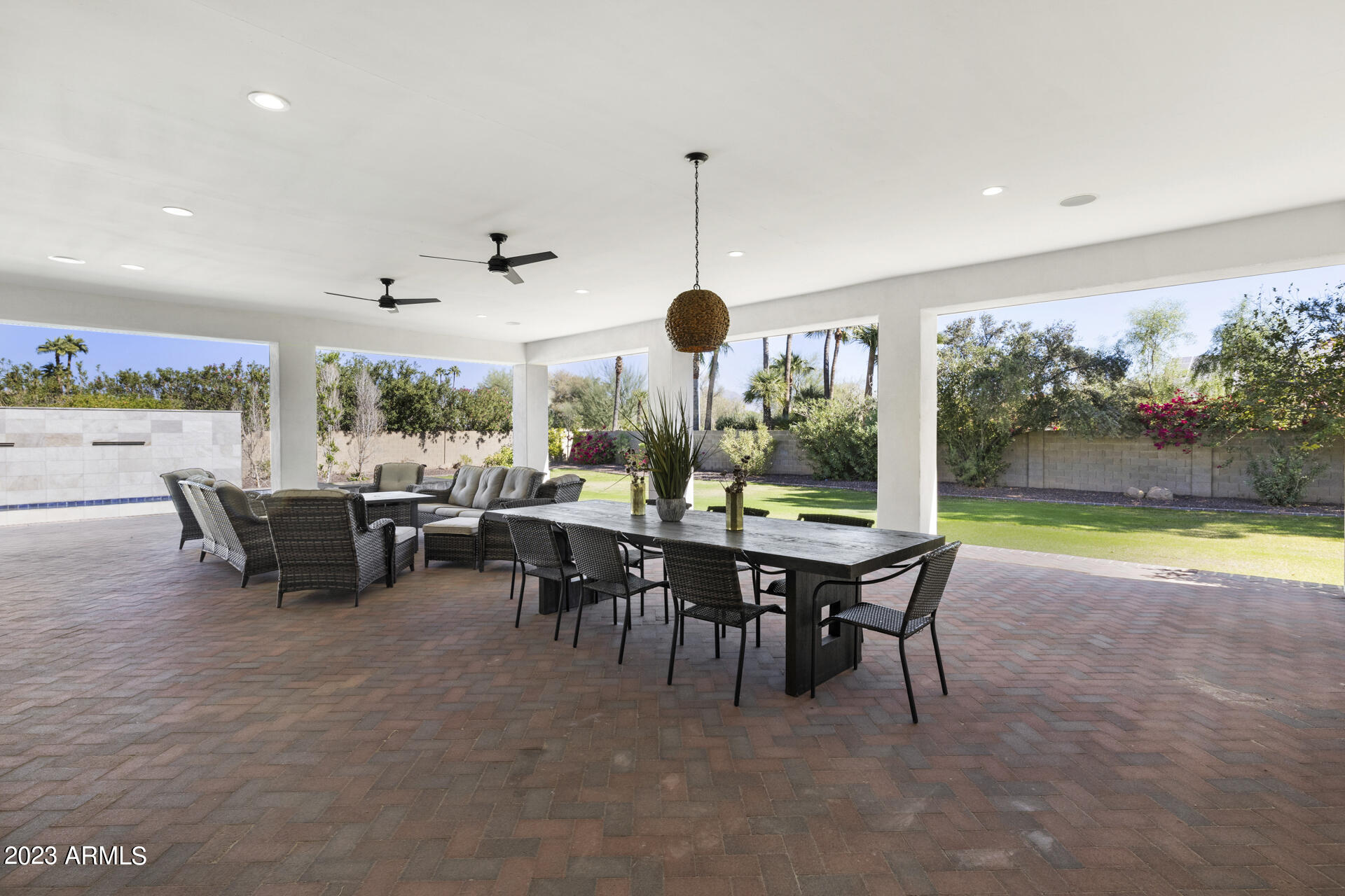 LAS SOMBRAS 2 - Residential