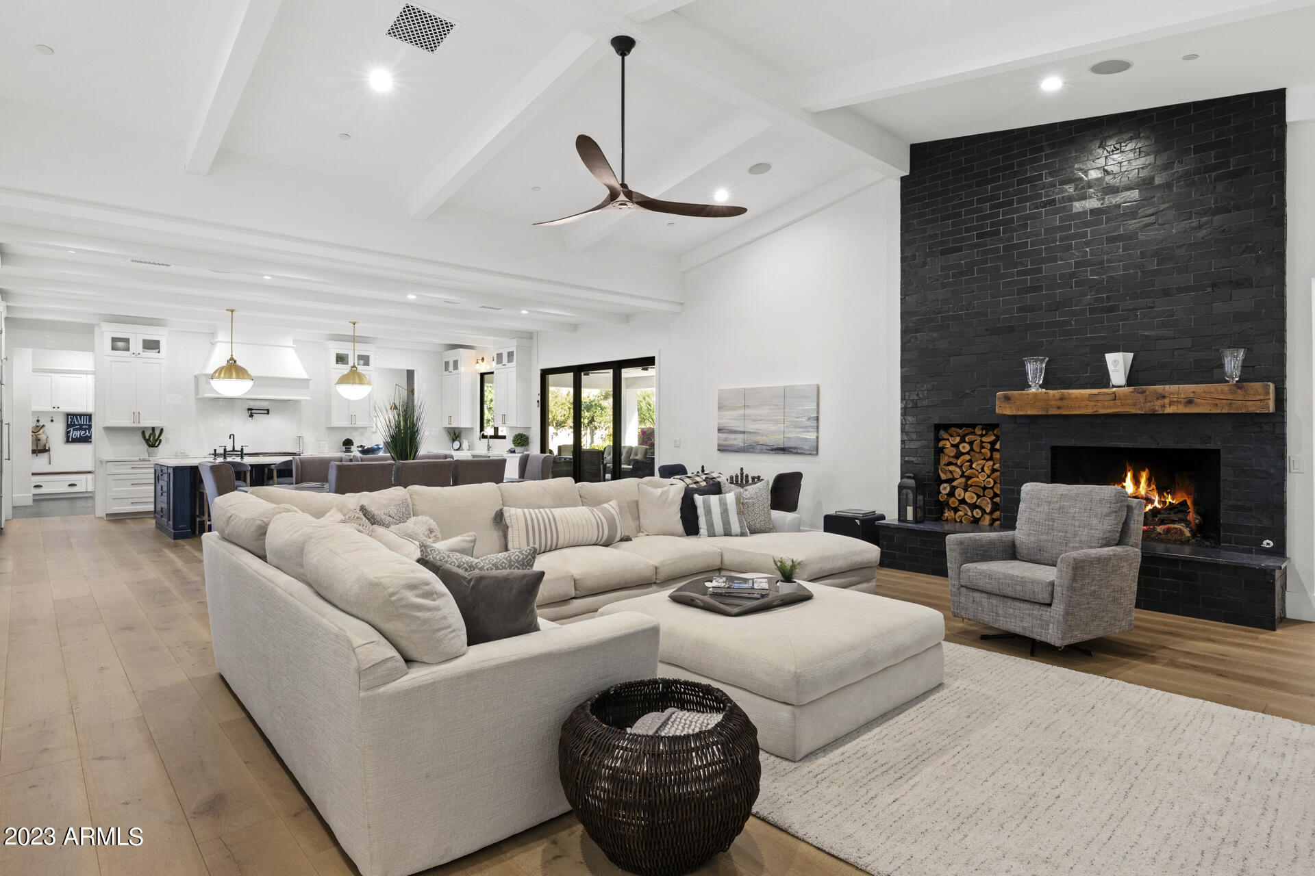 LAS SOMBRAS 2 - Residential