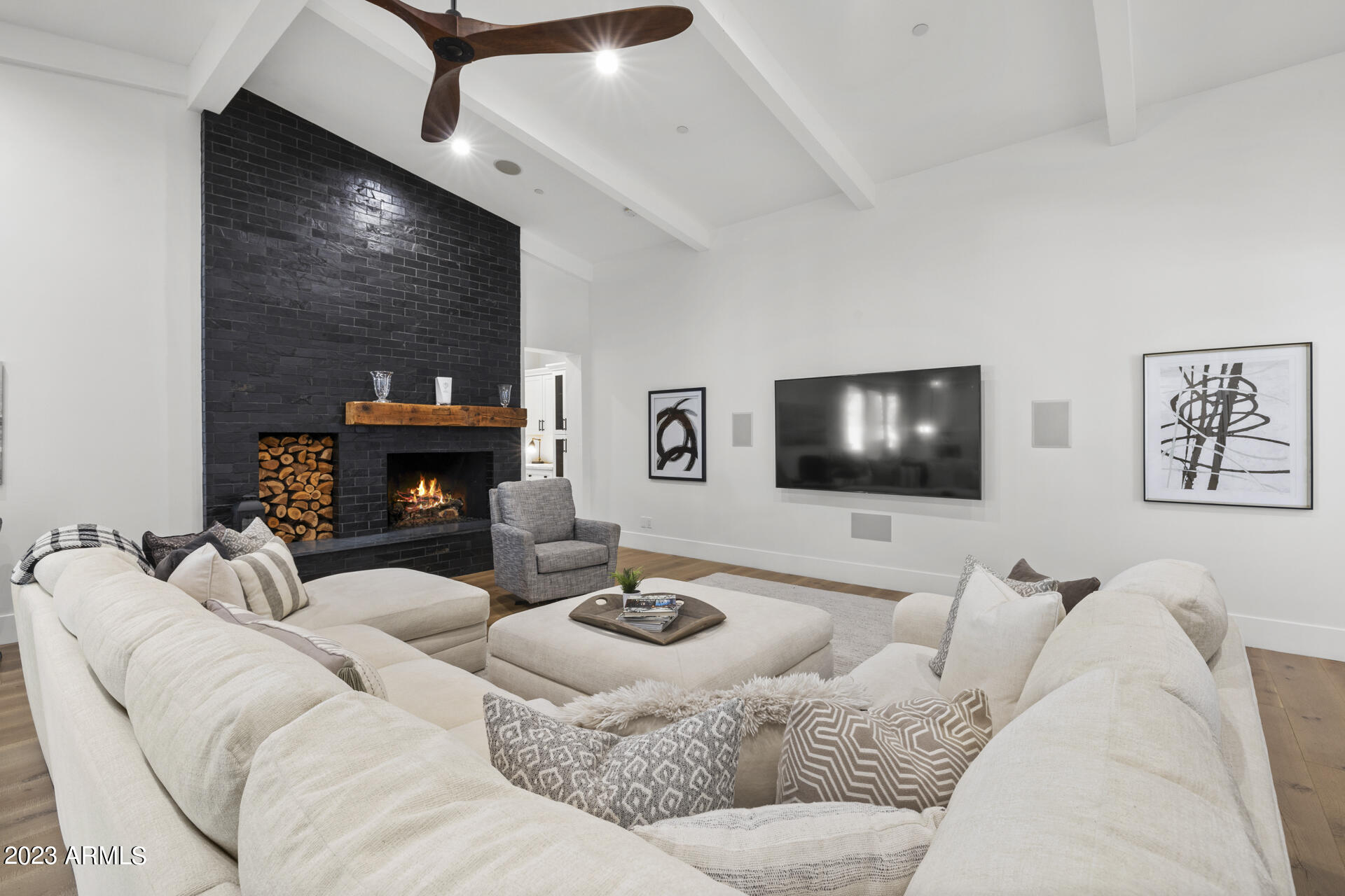 LAS SOMBRAS 2 - Residential