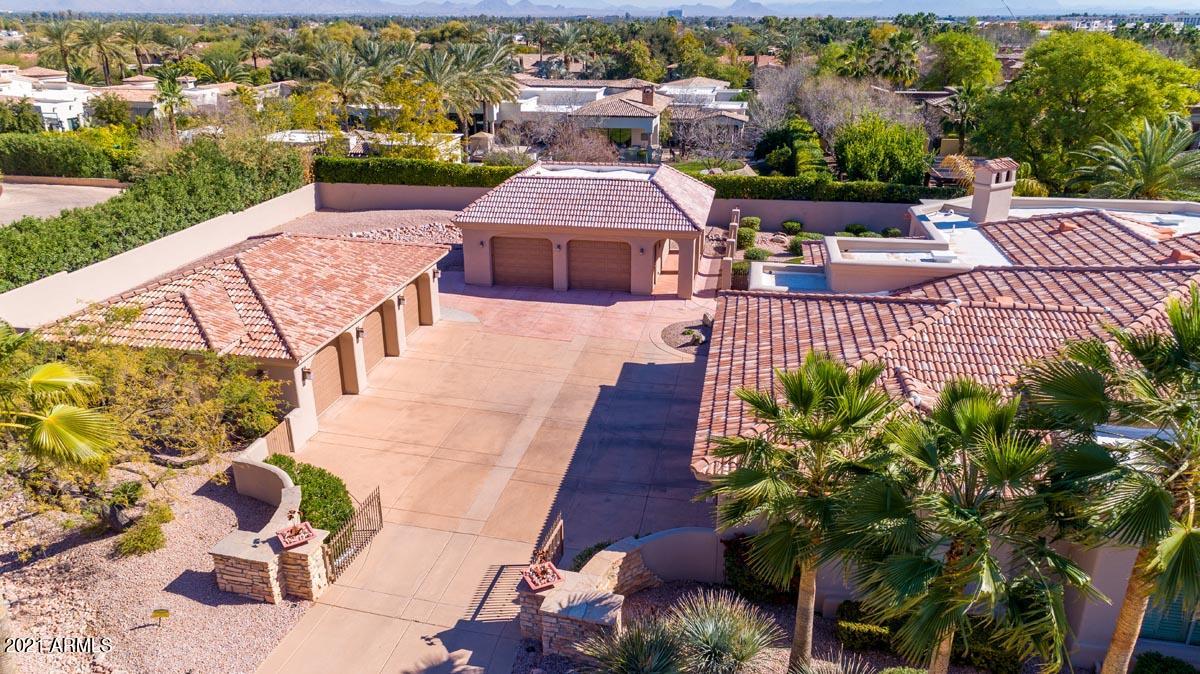 VISTA CAMELLO - Residential