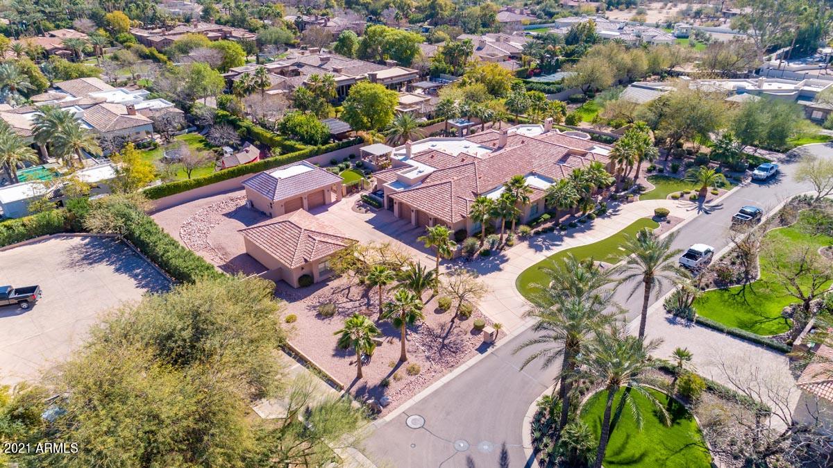 VISTA CAMELLO - Residential
