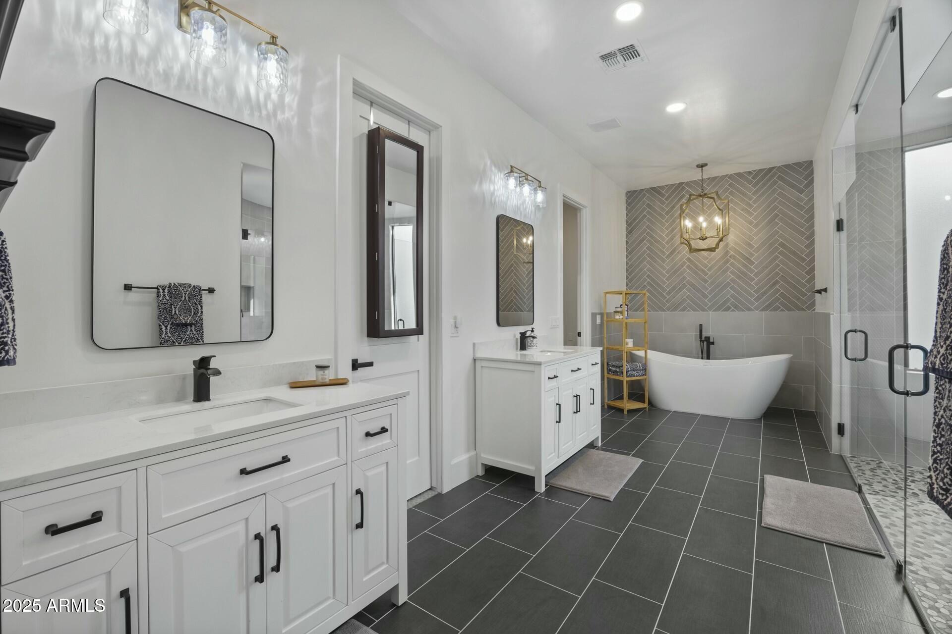 STONERIDGE MANOR 2 LOT 1-6 - Residential