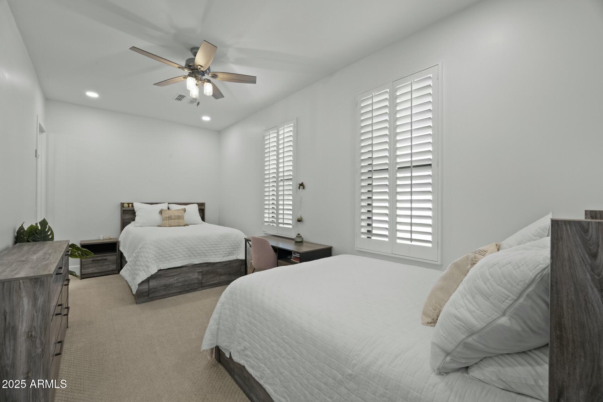 STONERIDGE MANOR 2 LOT 1-6 - Residential