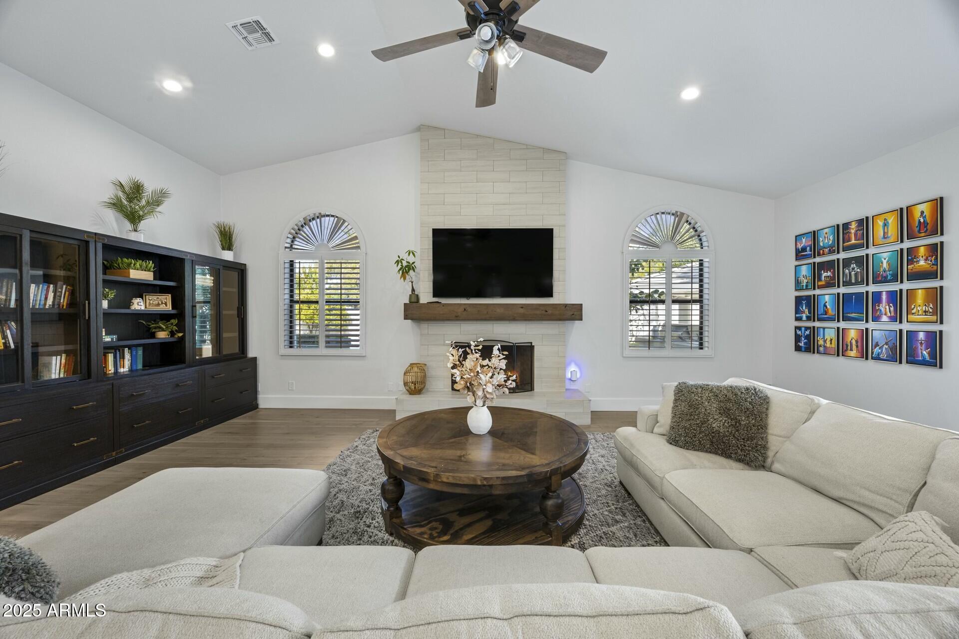 STONERIDGE MANOR 2 LOT 1-6 - Residential