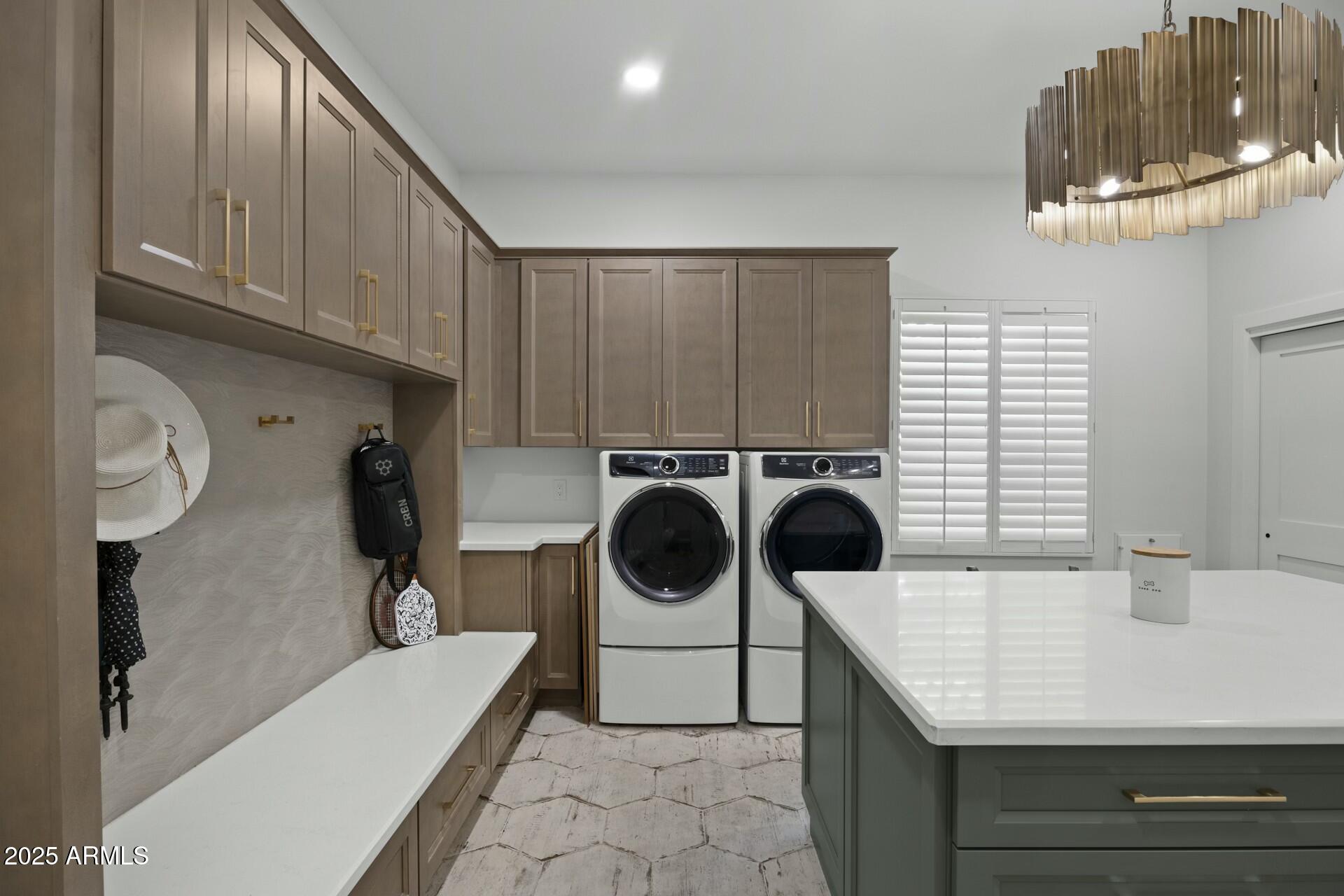 STONERIDGE MANOR 2 LOT 1-6 - Residential