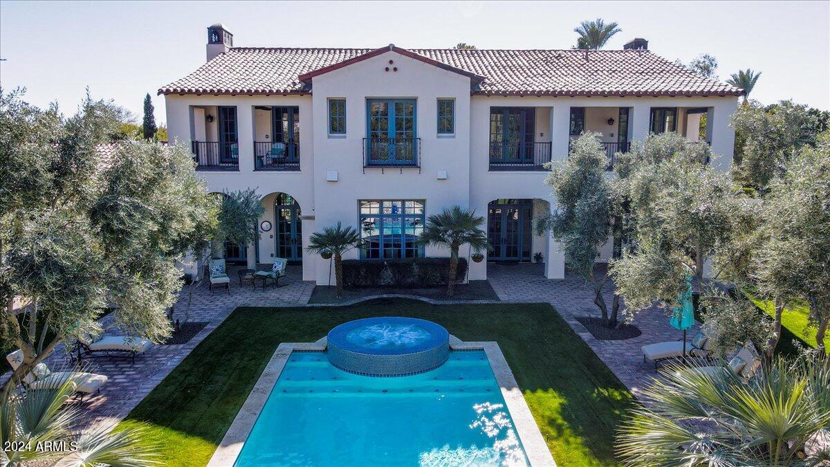 HACIENDA ALLENADA - Residential
