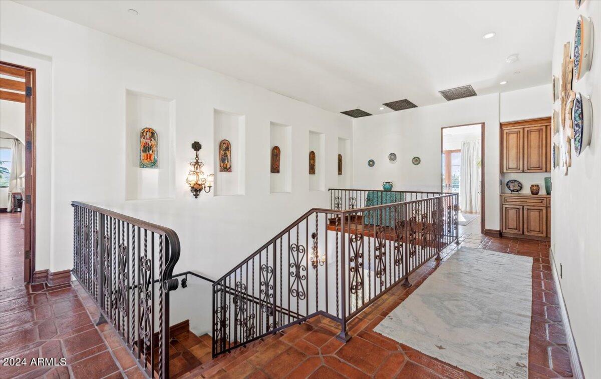 HACIENDA ALLENADA - Residential