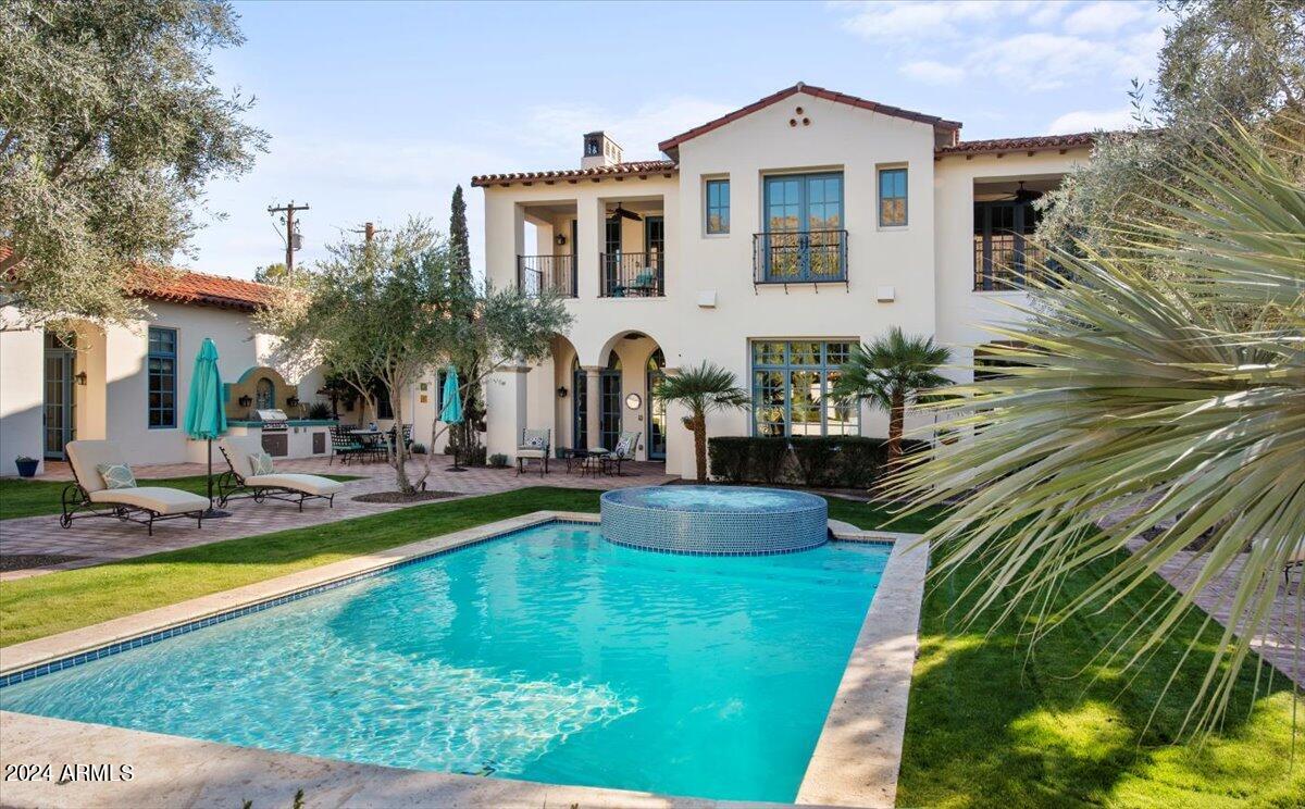 HACIENDA ALLENADA - Residential