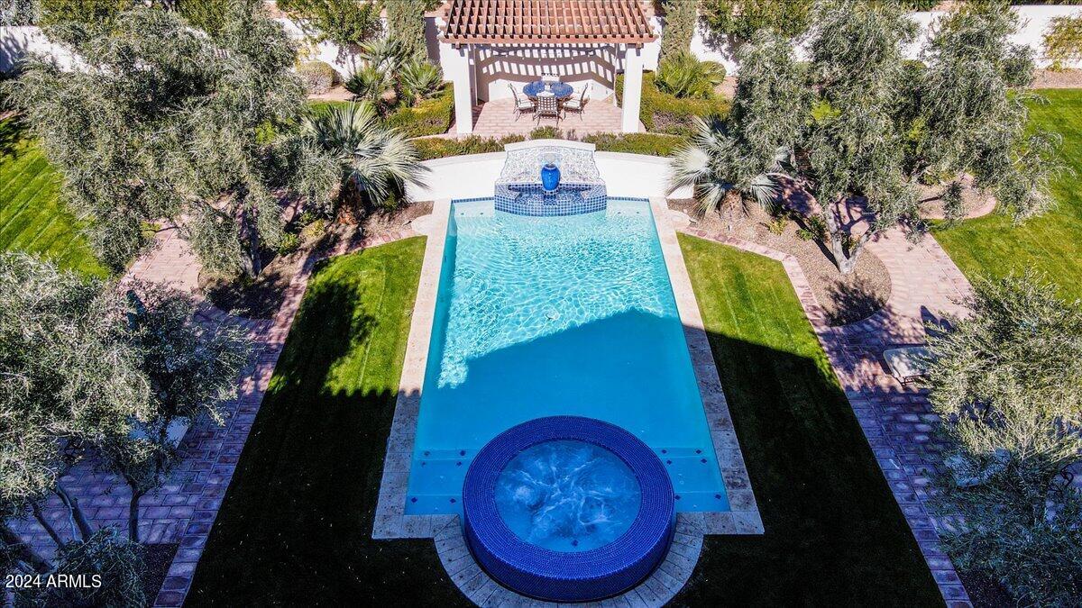 HACIENDA ALLENADA - Residential