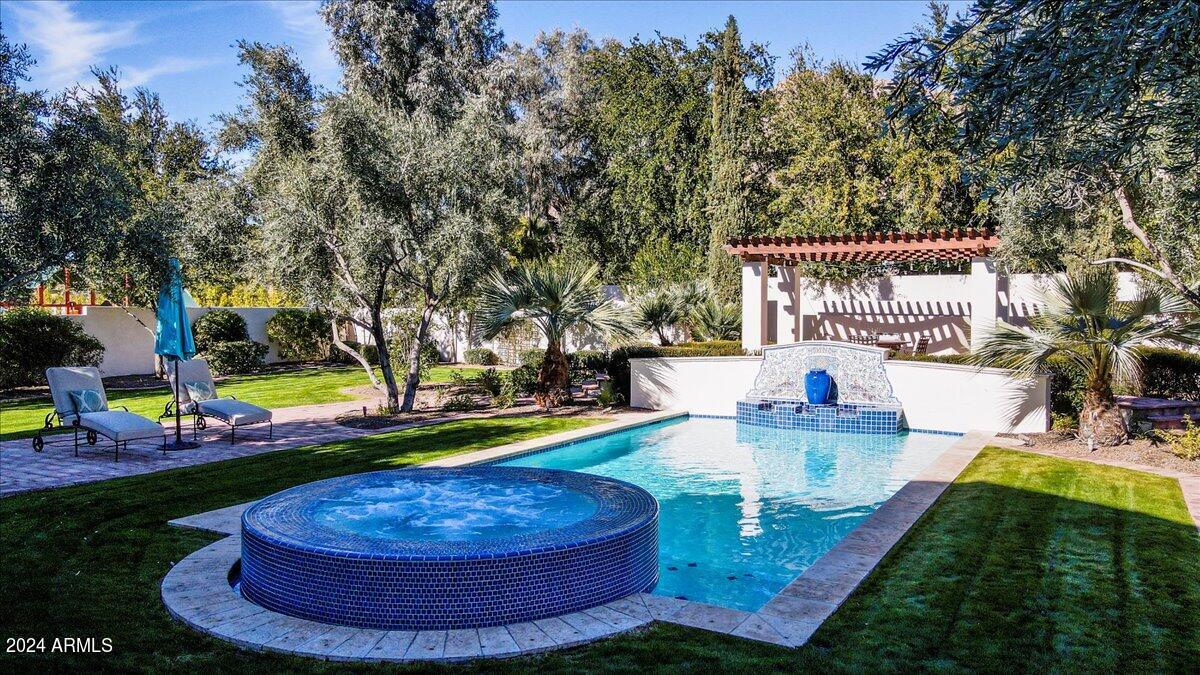 HACIENDA ALLENADA - Residential