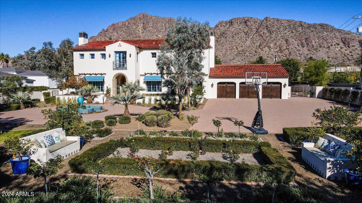 HACIENDA ALLENADA - Residential
