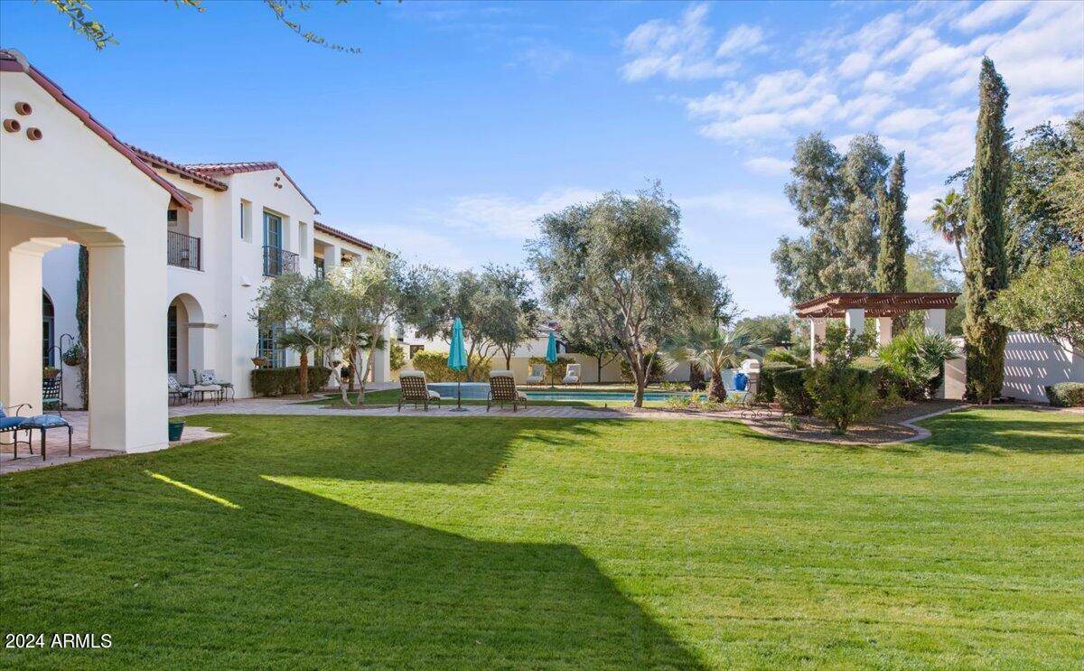HACIENDA ALLENADA - Residential