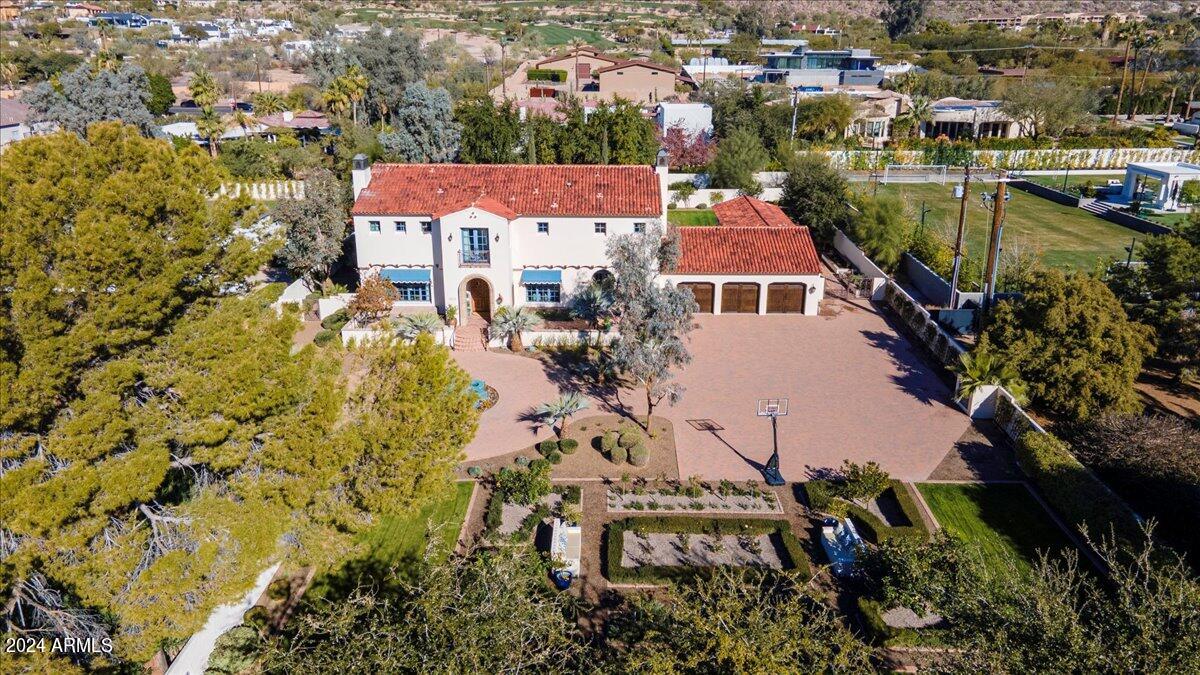 HACIENDA ALLENADA - Residential