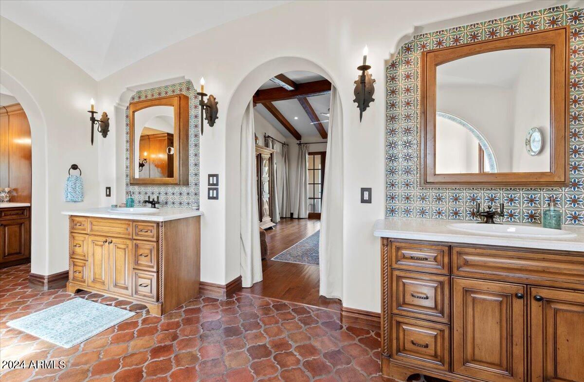 HACIENDA ALLENADA - Residential
