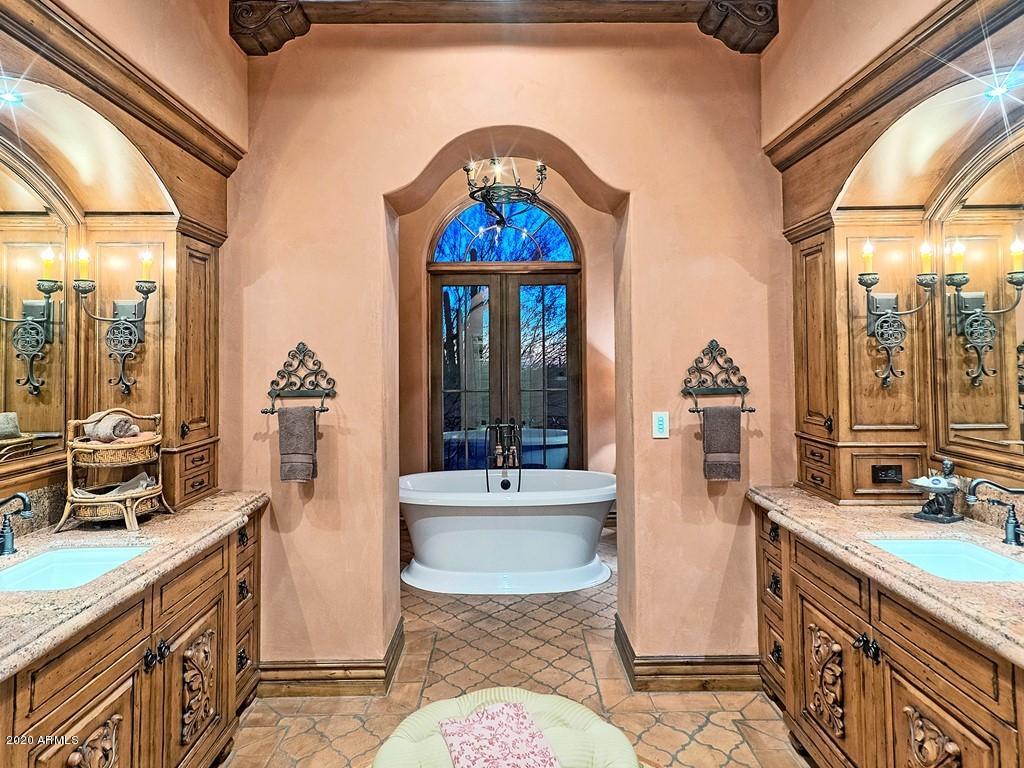 Lone Mt/ Carefree Ranch
Desert Mountain - Residential