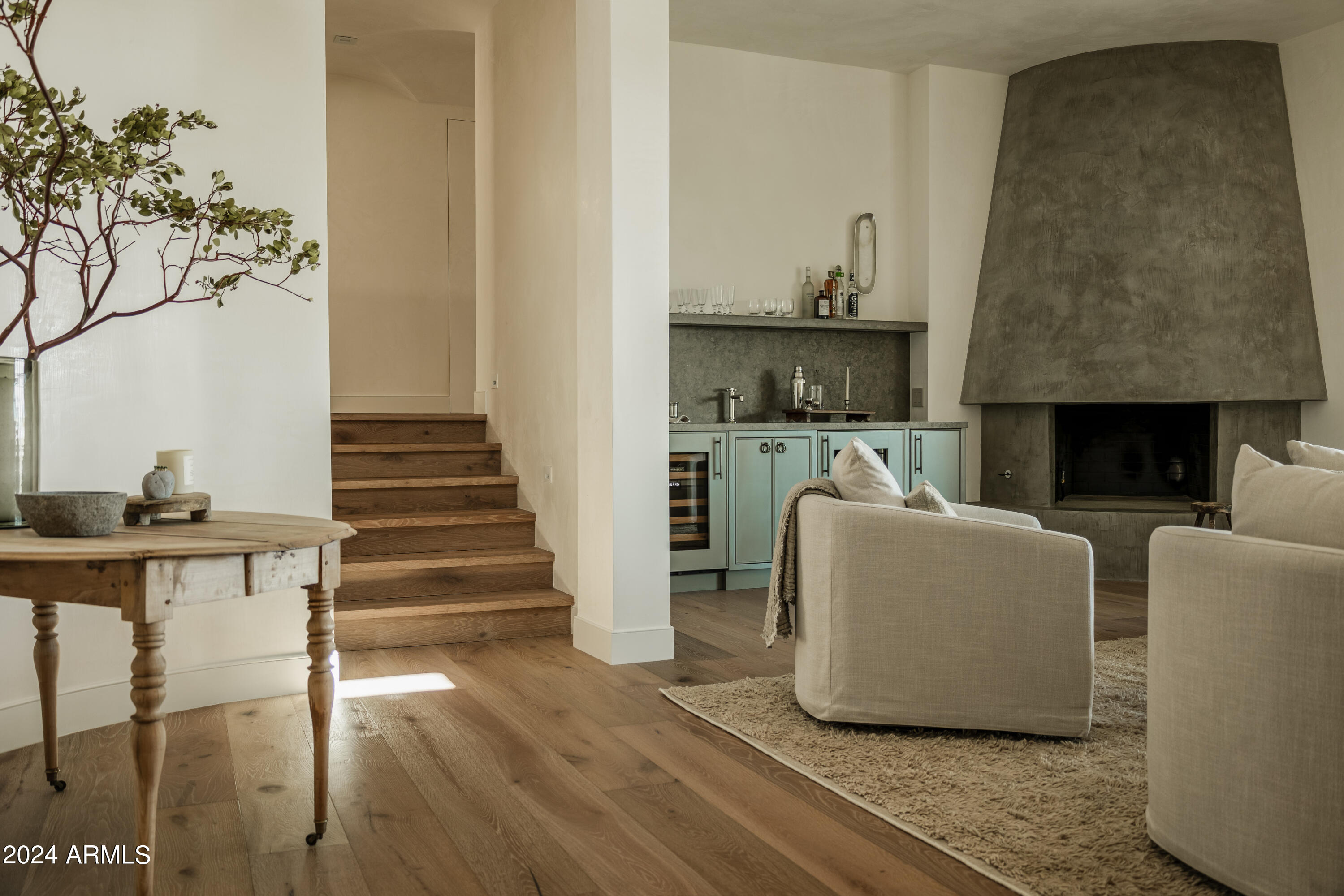 ROLLING HILLS HEIGHTS - Residential