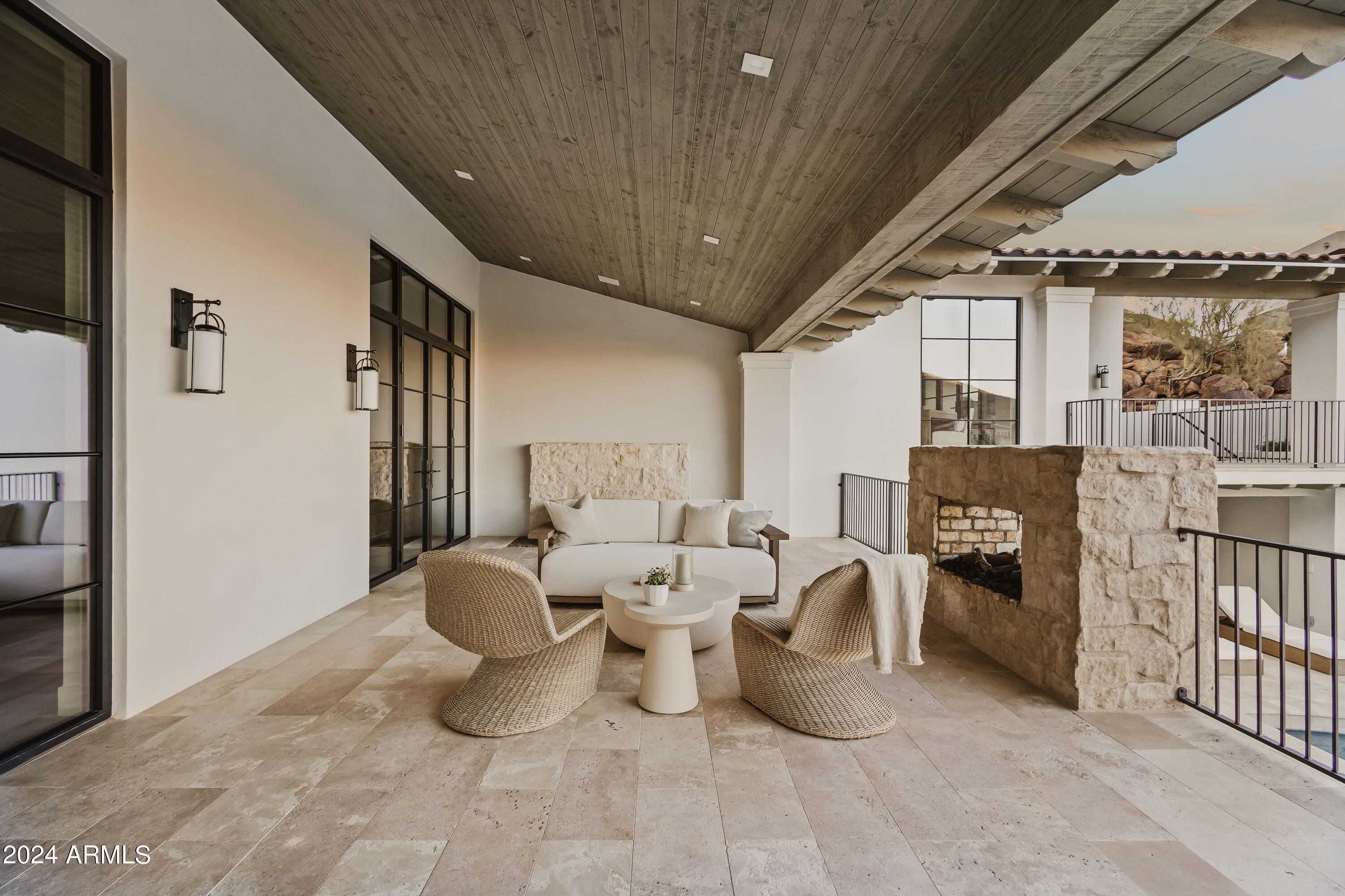 ROLLING HILLS HEIGHTS - Residential