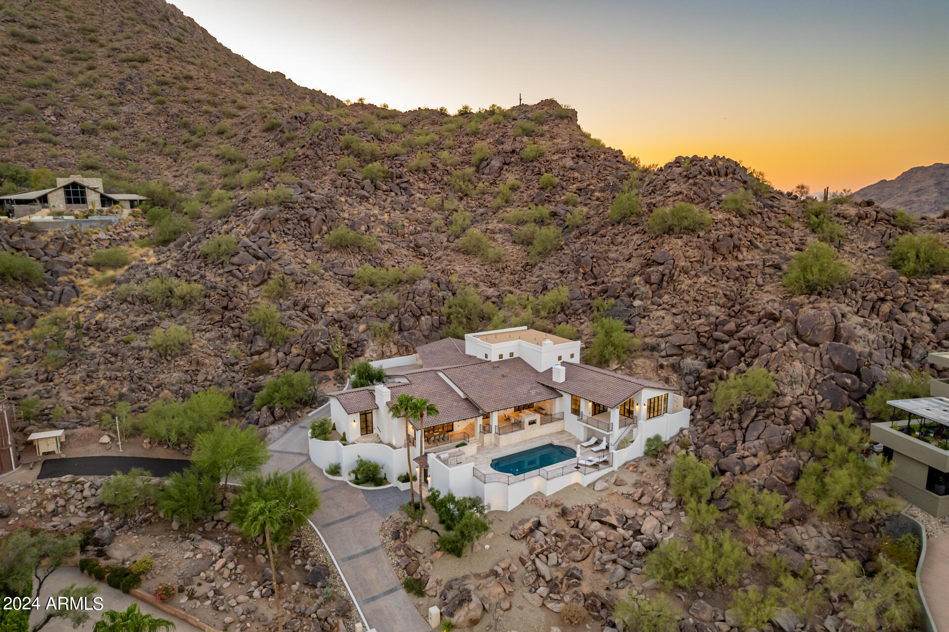 ROLLING HILLS HEIGHTS - Residential