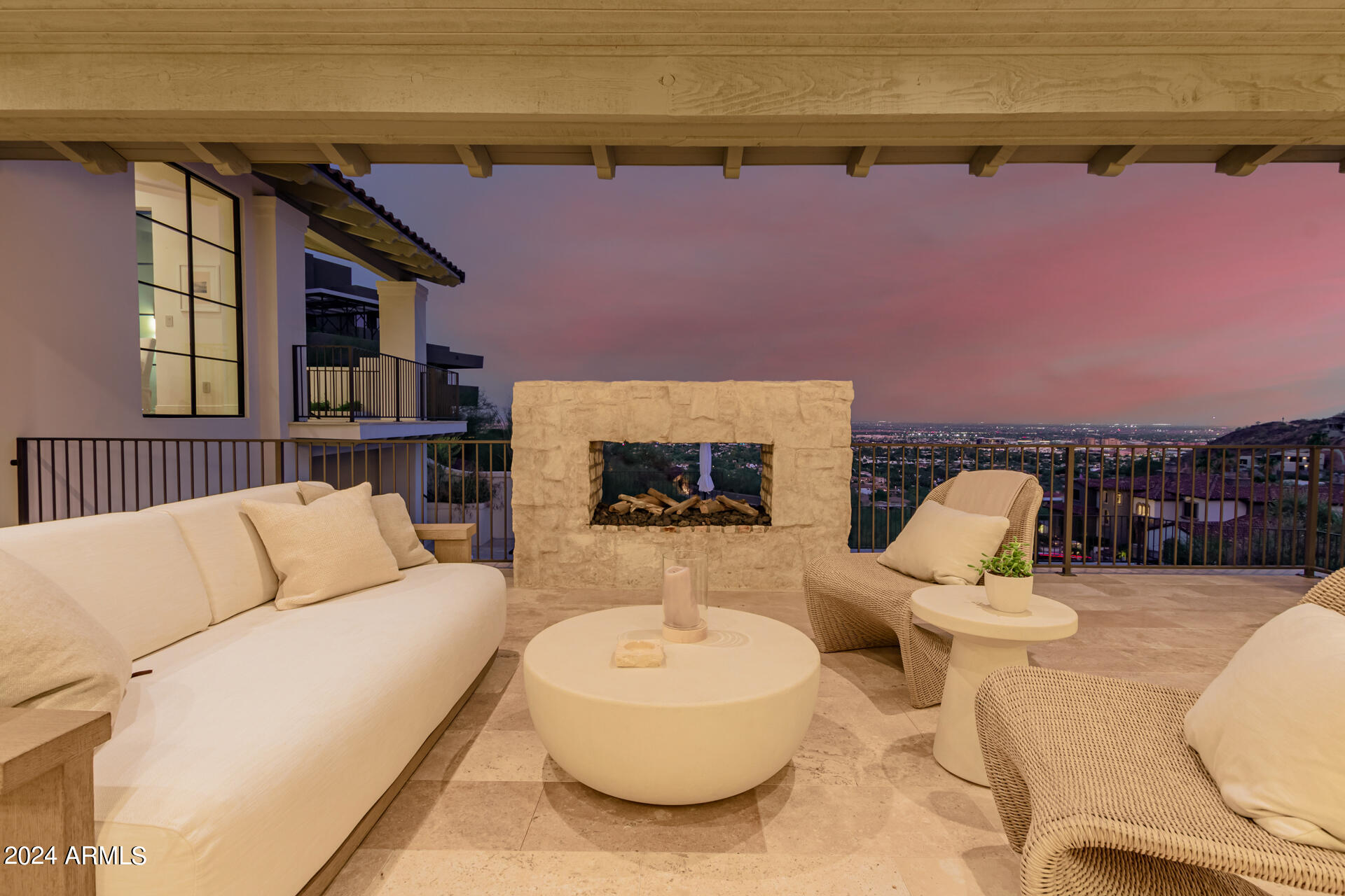 ROLLING HILLS HEIGHTS - Residential