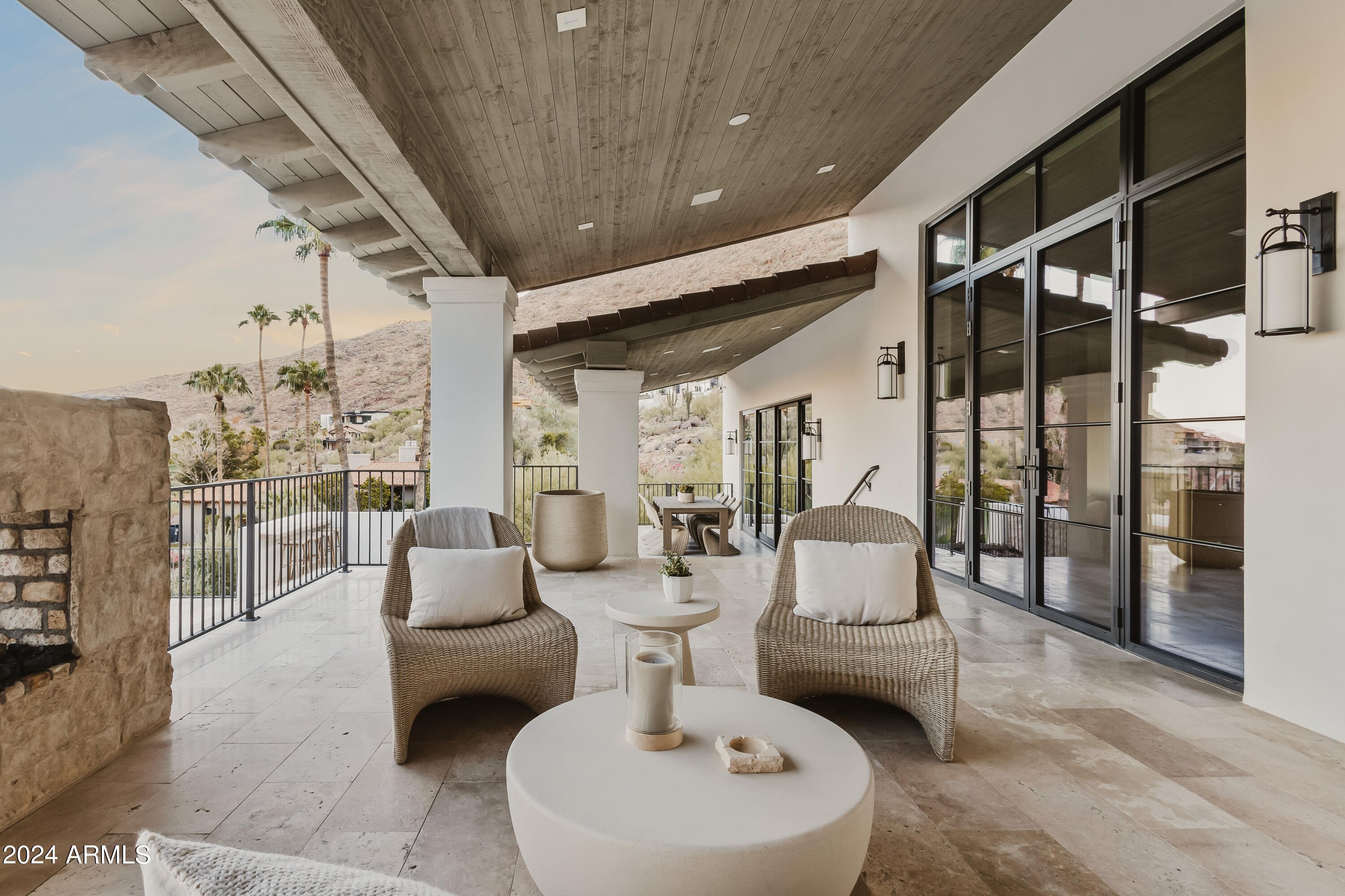 ROLLING HILLS HEIGHTS - Residential
