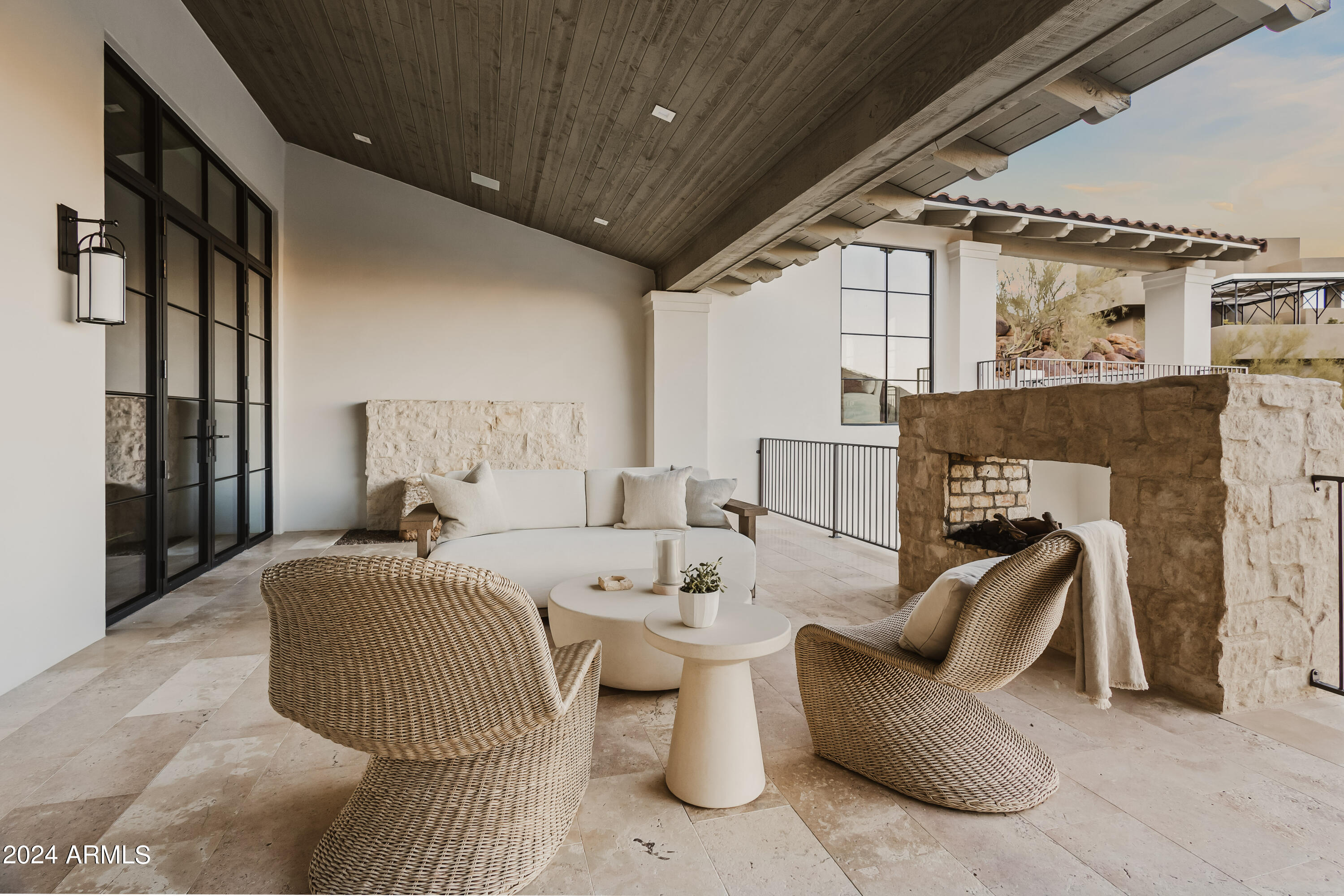 ROLLING HILLS HEIGHTS - Residential