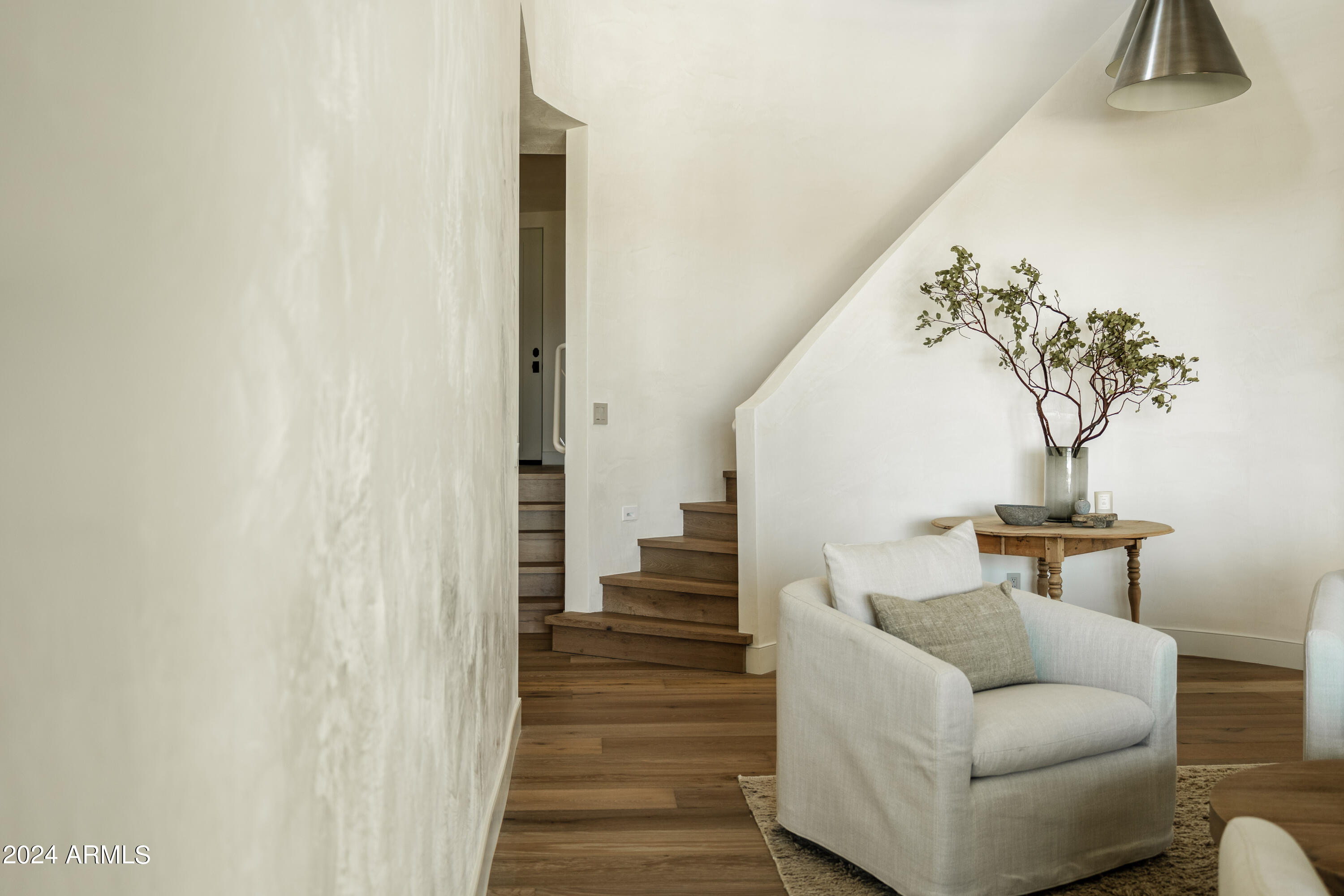 ROLLING HILLS HEIGHTS - Residential