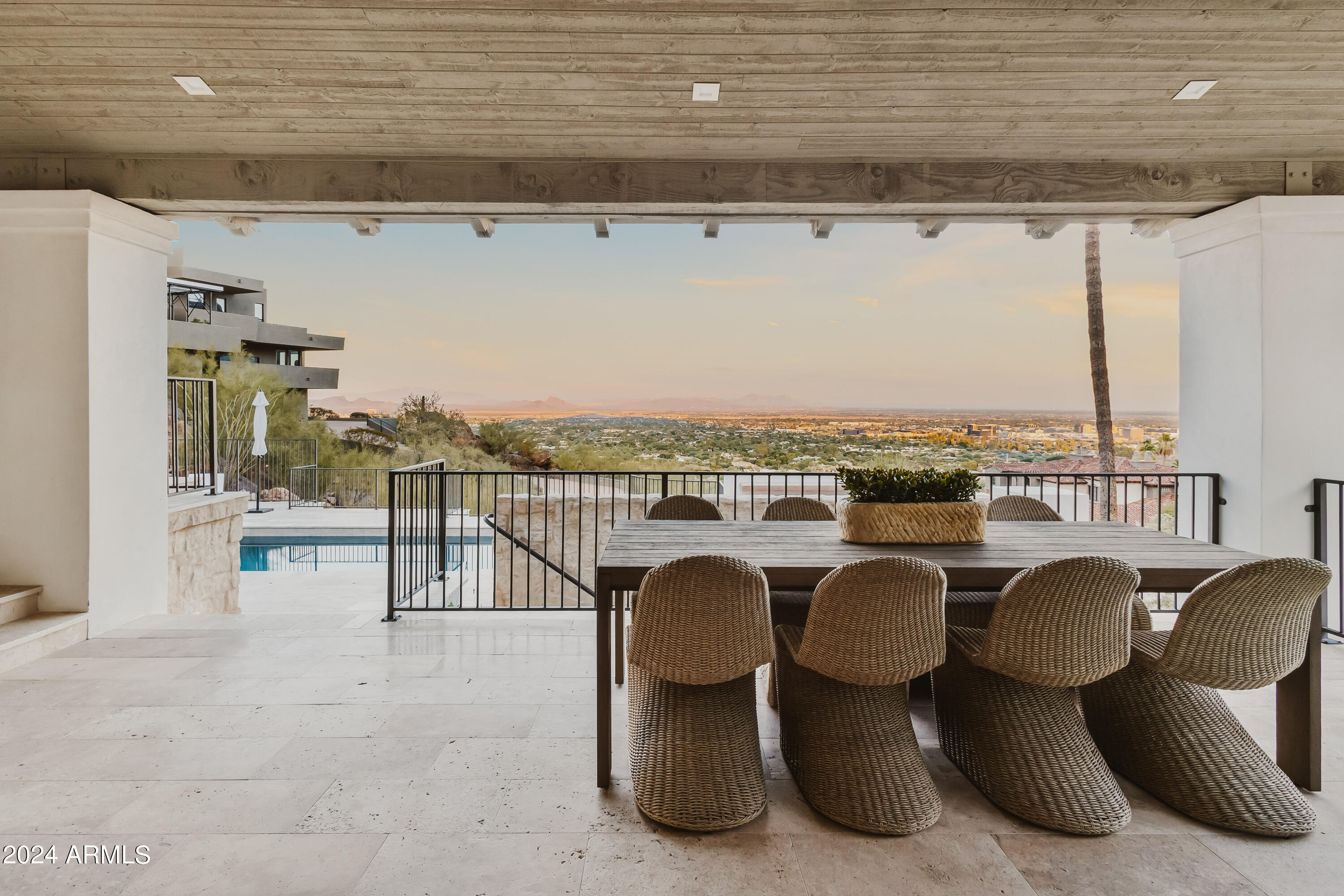 ROLLING HILLS HEIGHTS - Residential