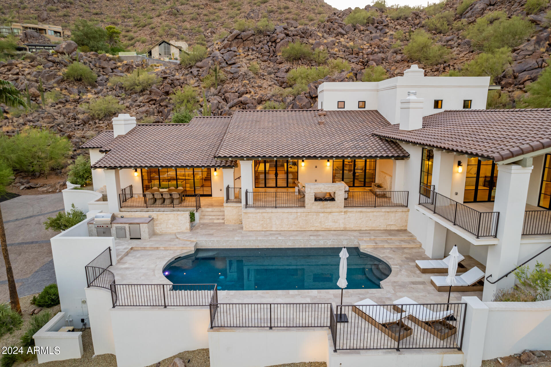 ROLLING HILLS HEIGHTS - Residential