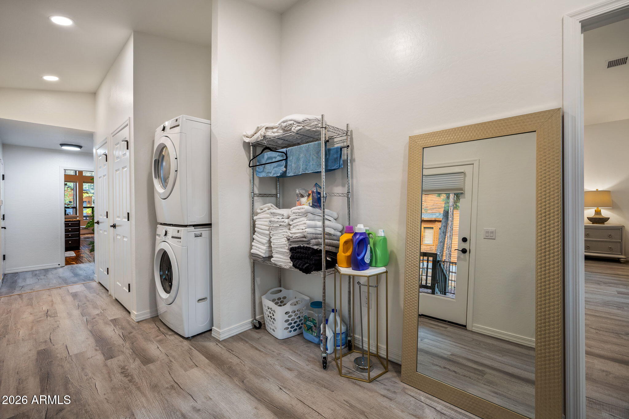 PINETOP LAKES PLAZA UNIT 1 - Residential