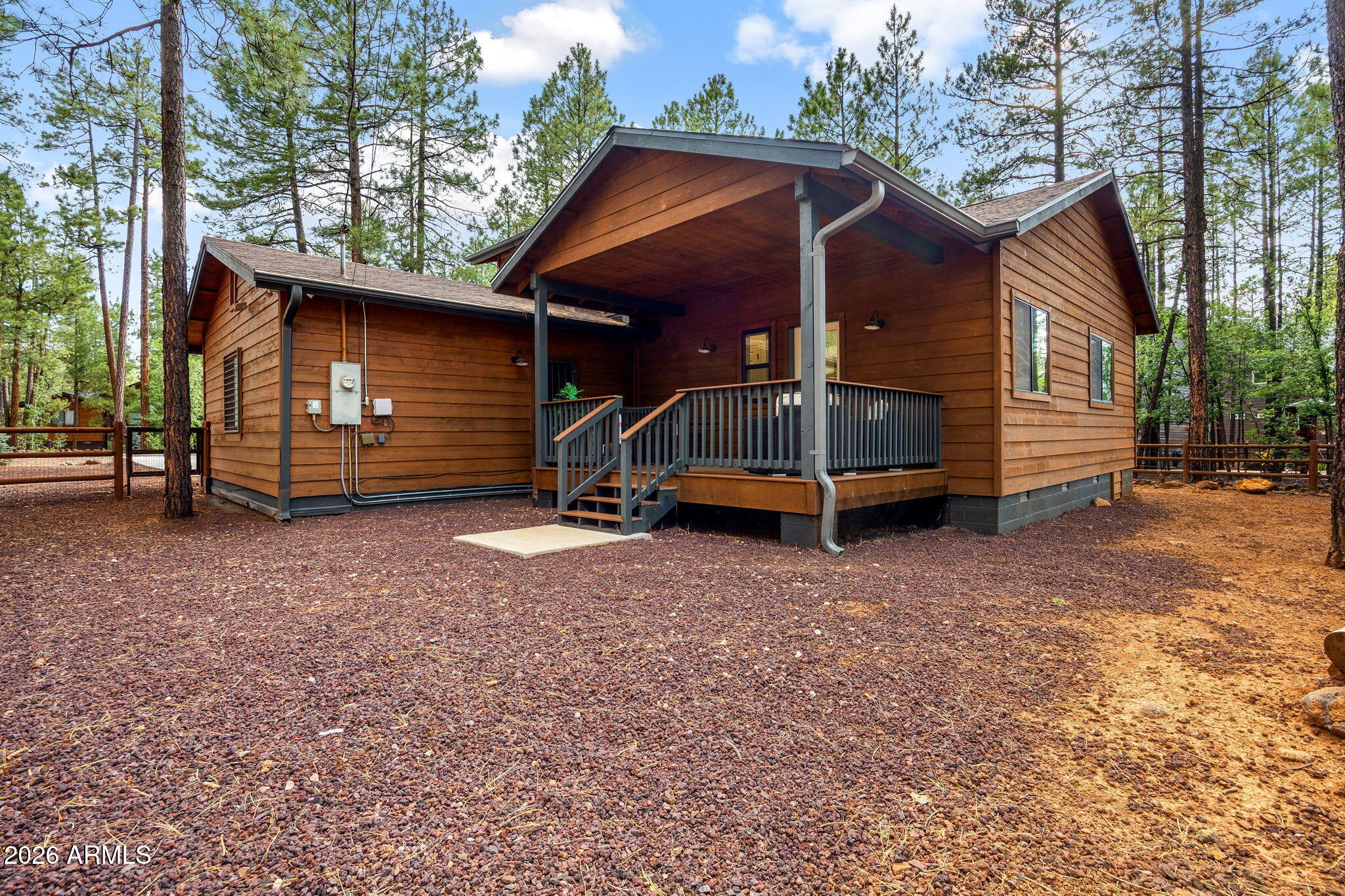 PINETOP LAKES PLAZA UNIT 1 - Residential