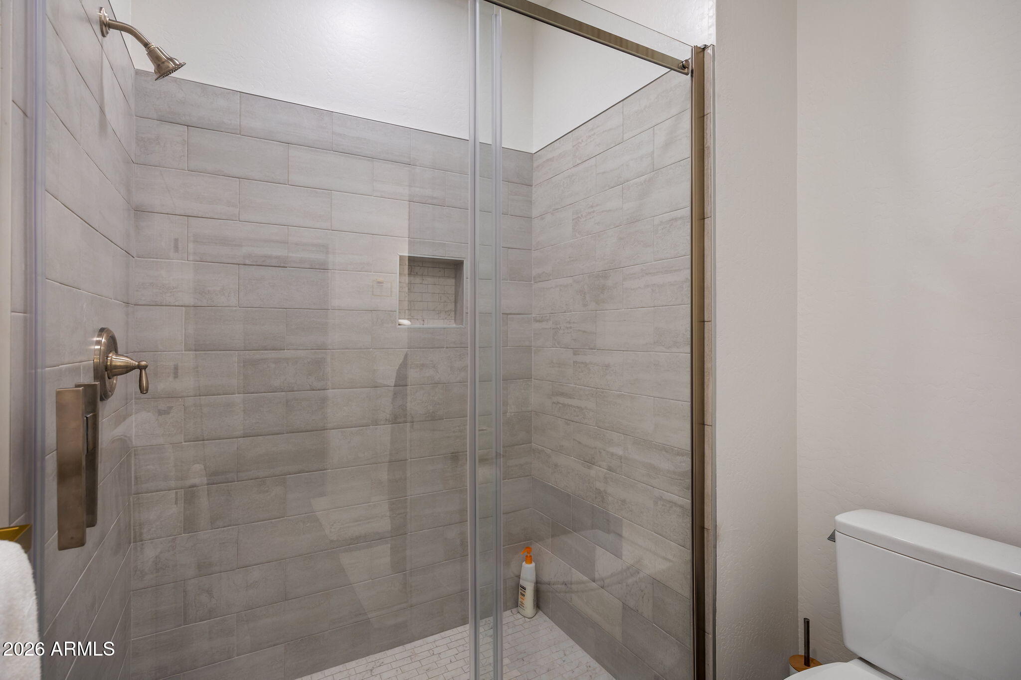 PINETOP LAKES PLAZA UNIT 1 - Residential