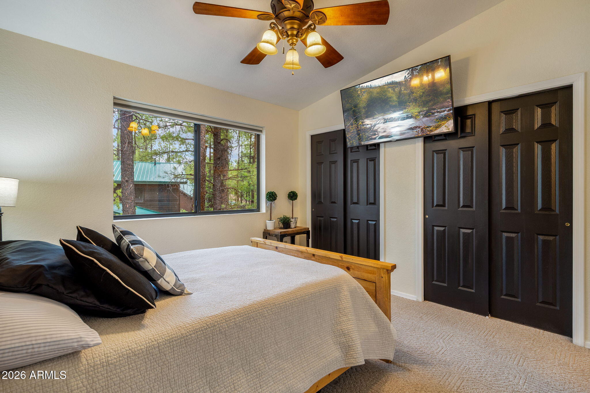 PINETOP LAKES PLAZA UNIT 1 - Residential